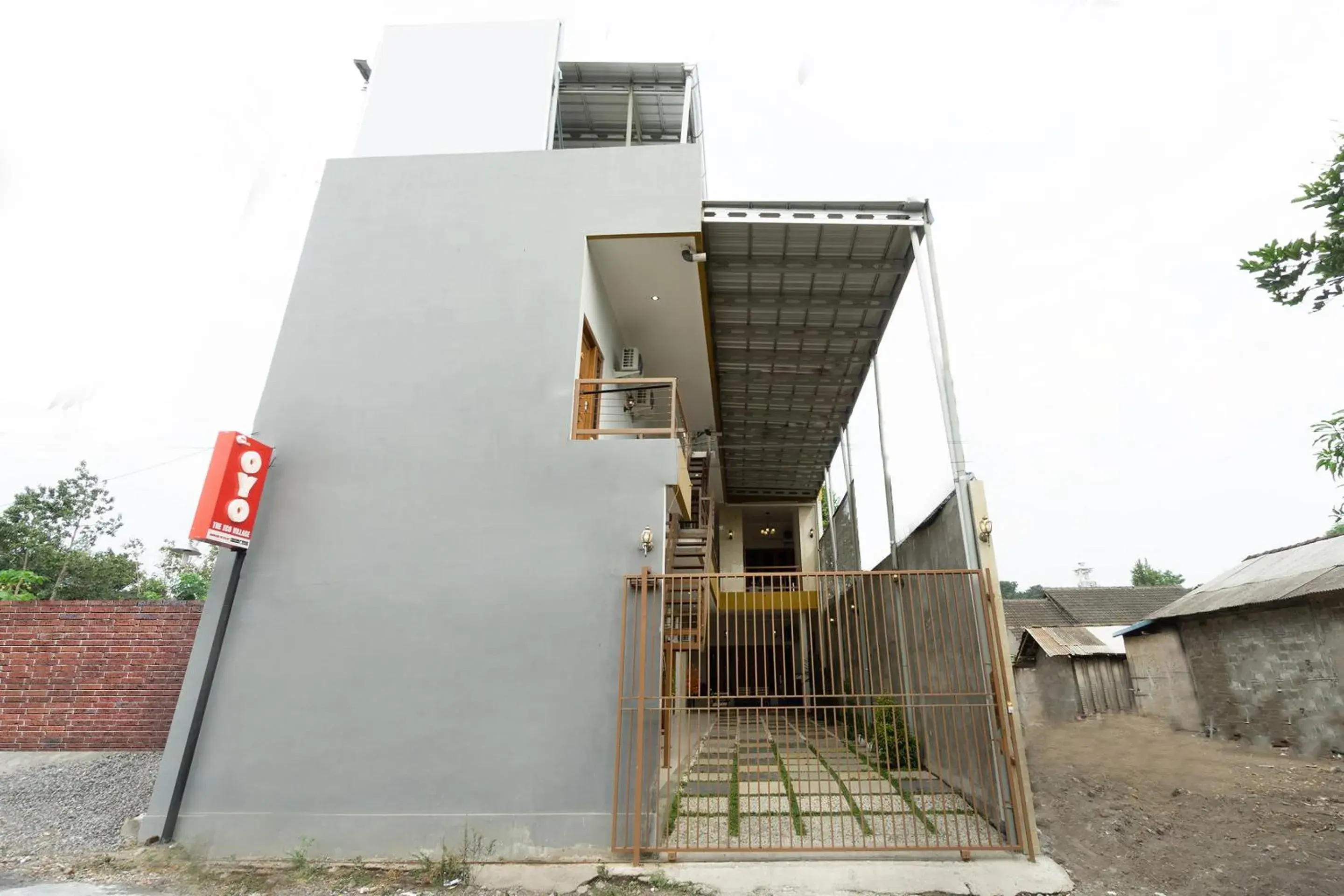 Facade/entrance, Property Building in OYO 1846 The Ecovillage