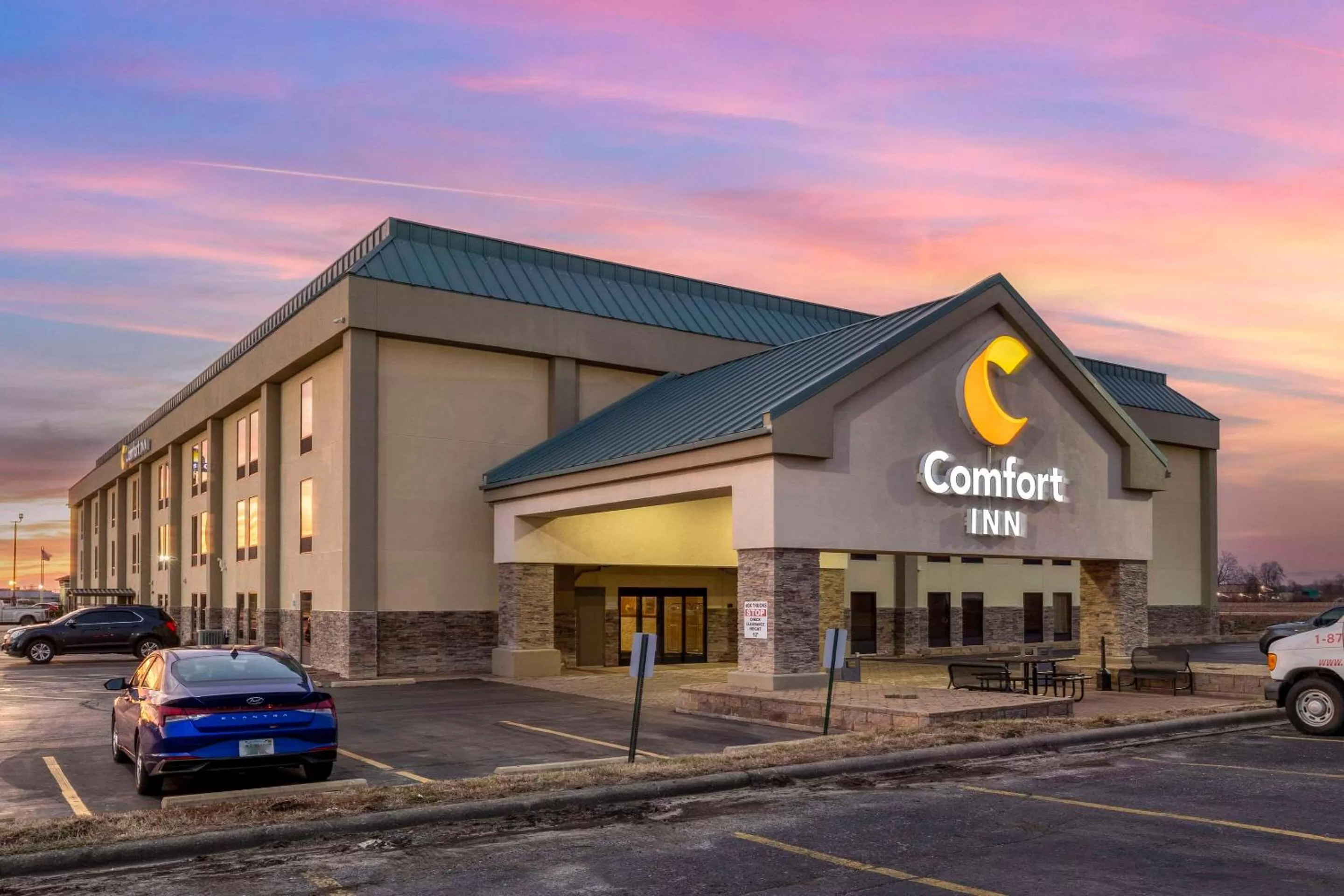 Property building in Comfort Inn Collinsville near St Louis