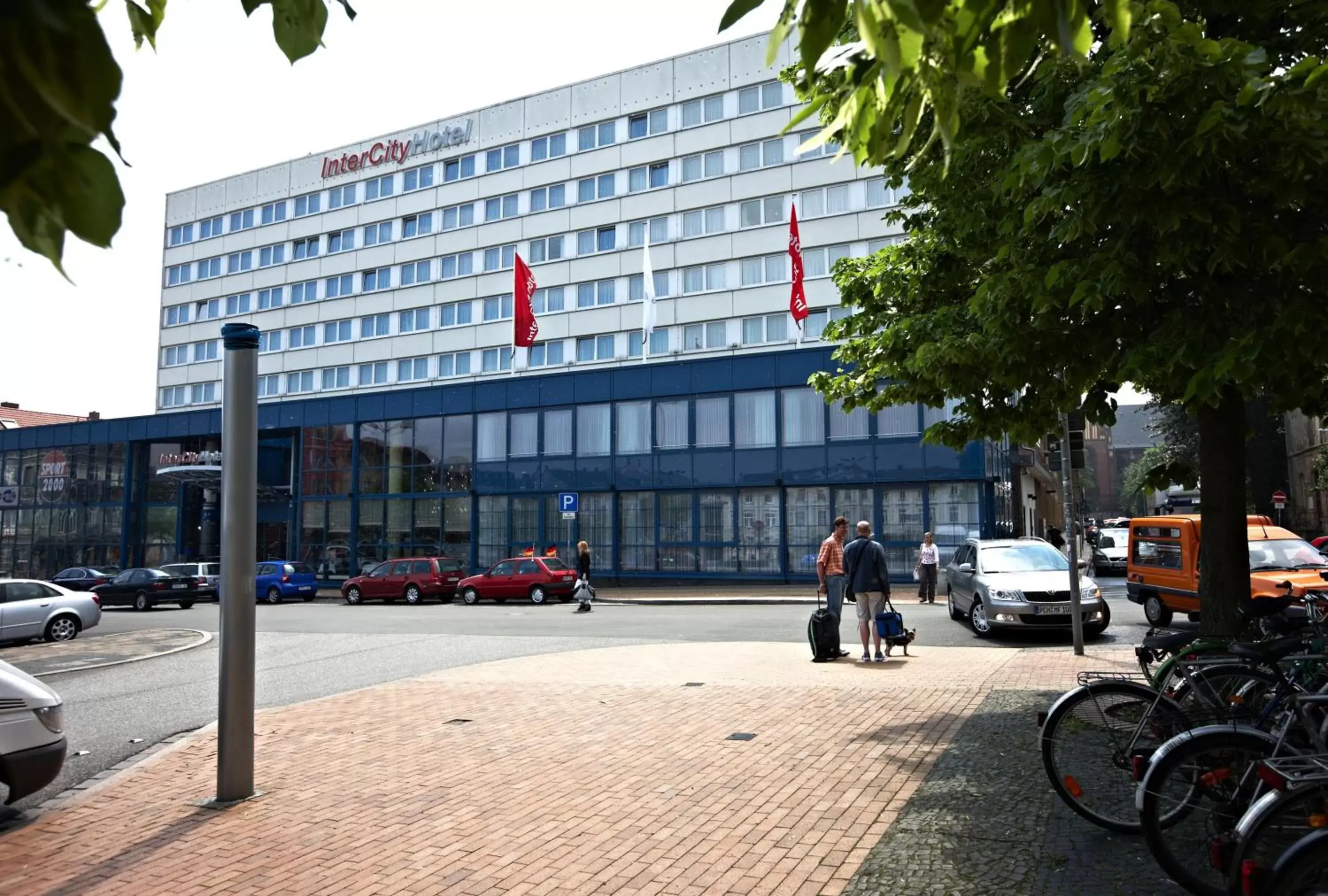 Facade/entrance in IntercityHotel Schwerin