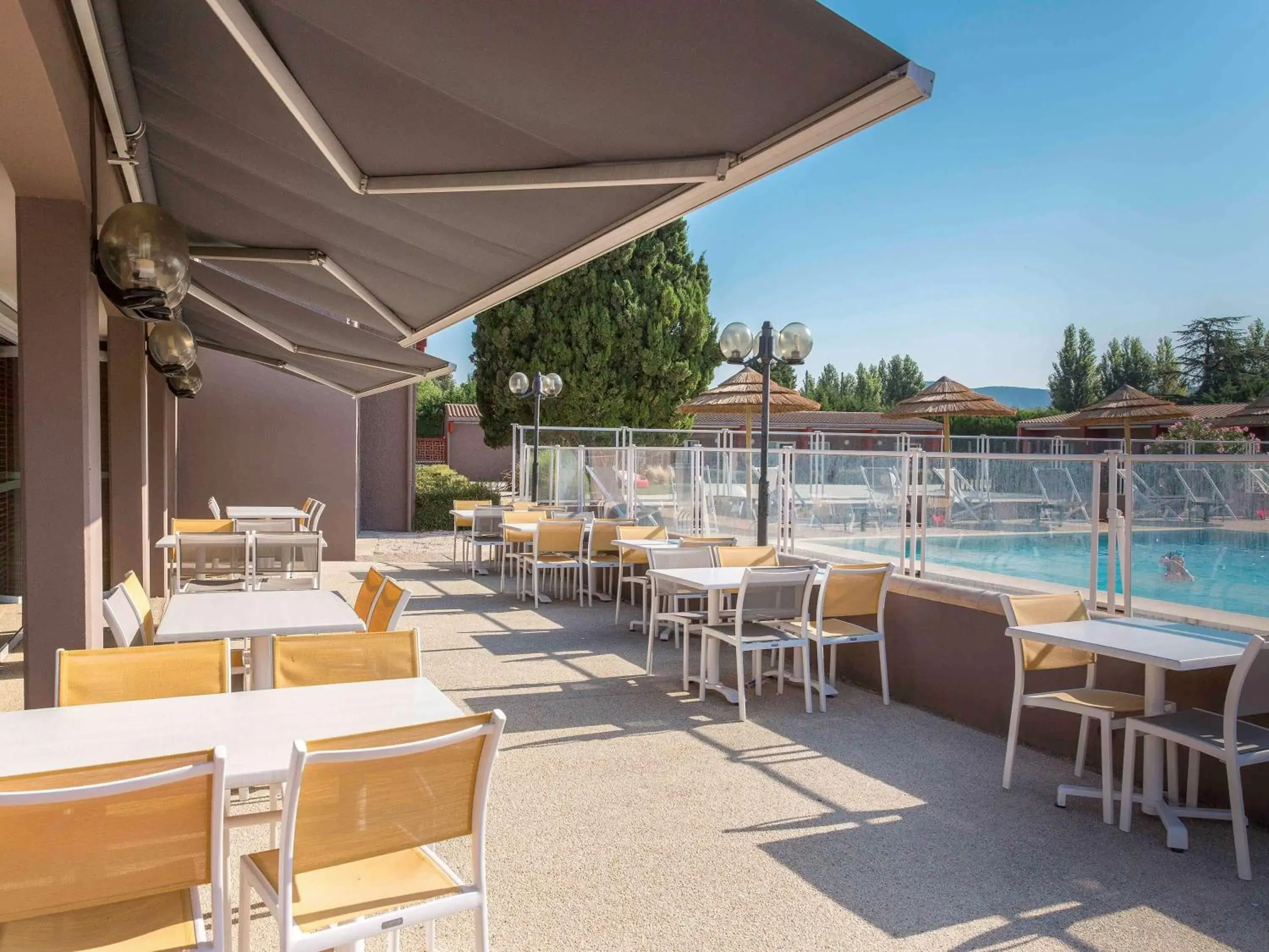 Restaurant/Places to Eat in ibis Montélimar Nord