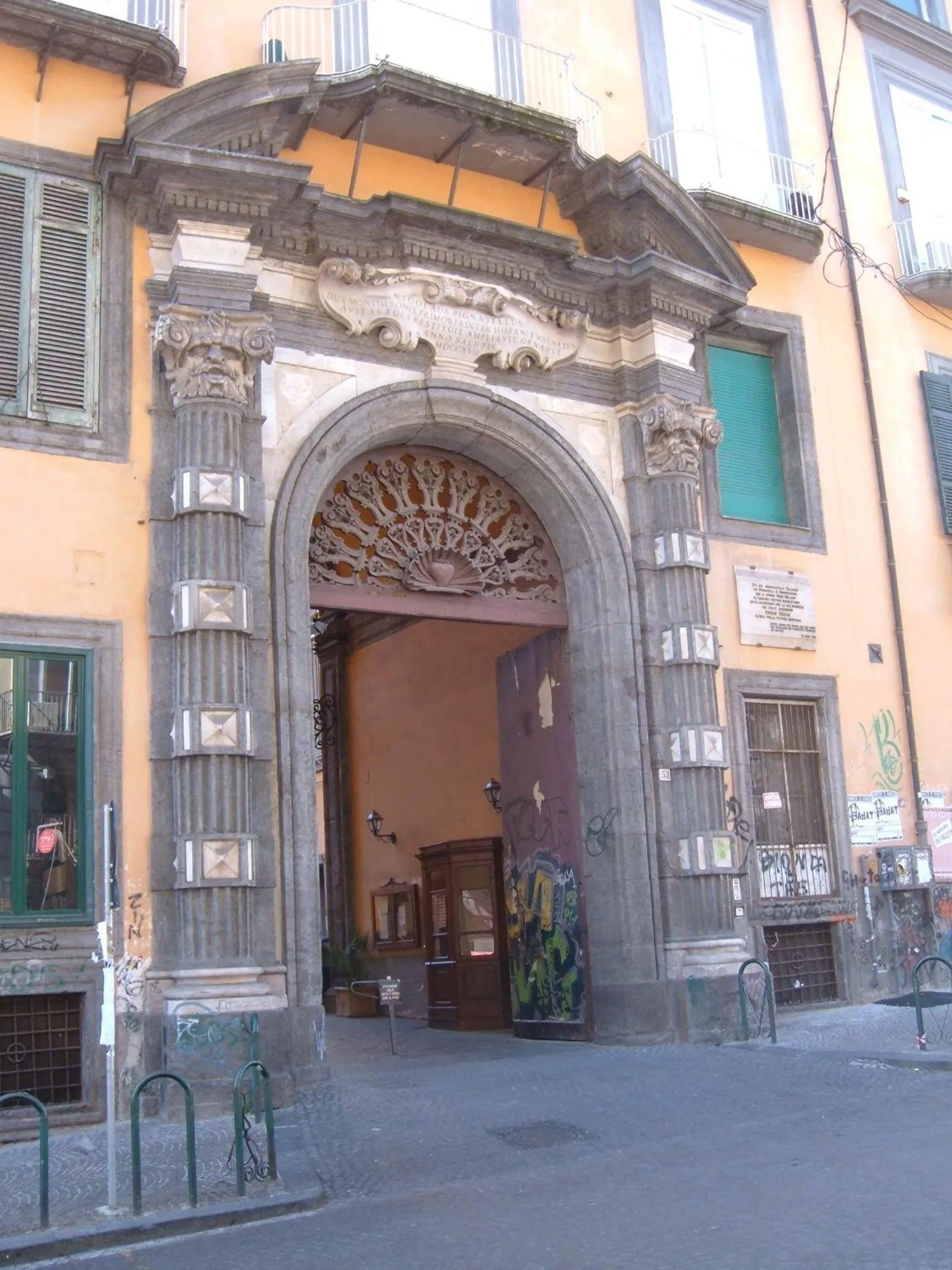 Facade/entrance in Maison Degas-Dimora di Charme