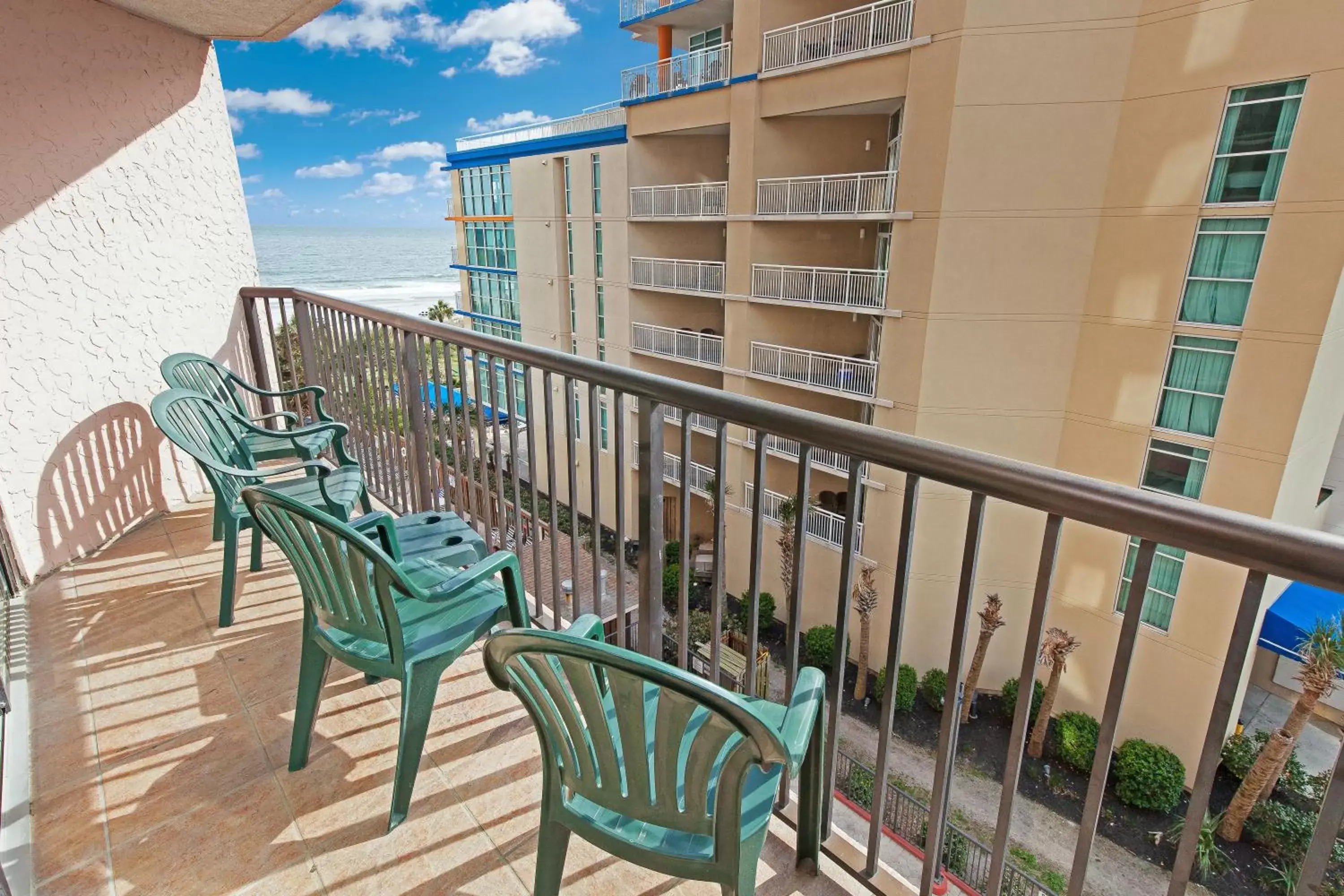 Balcony/Terrace in Beach Vacation Condos South