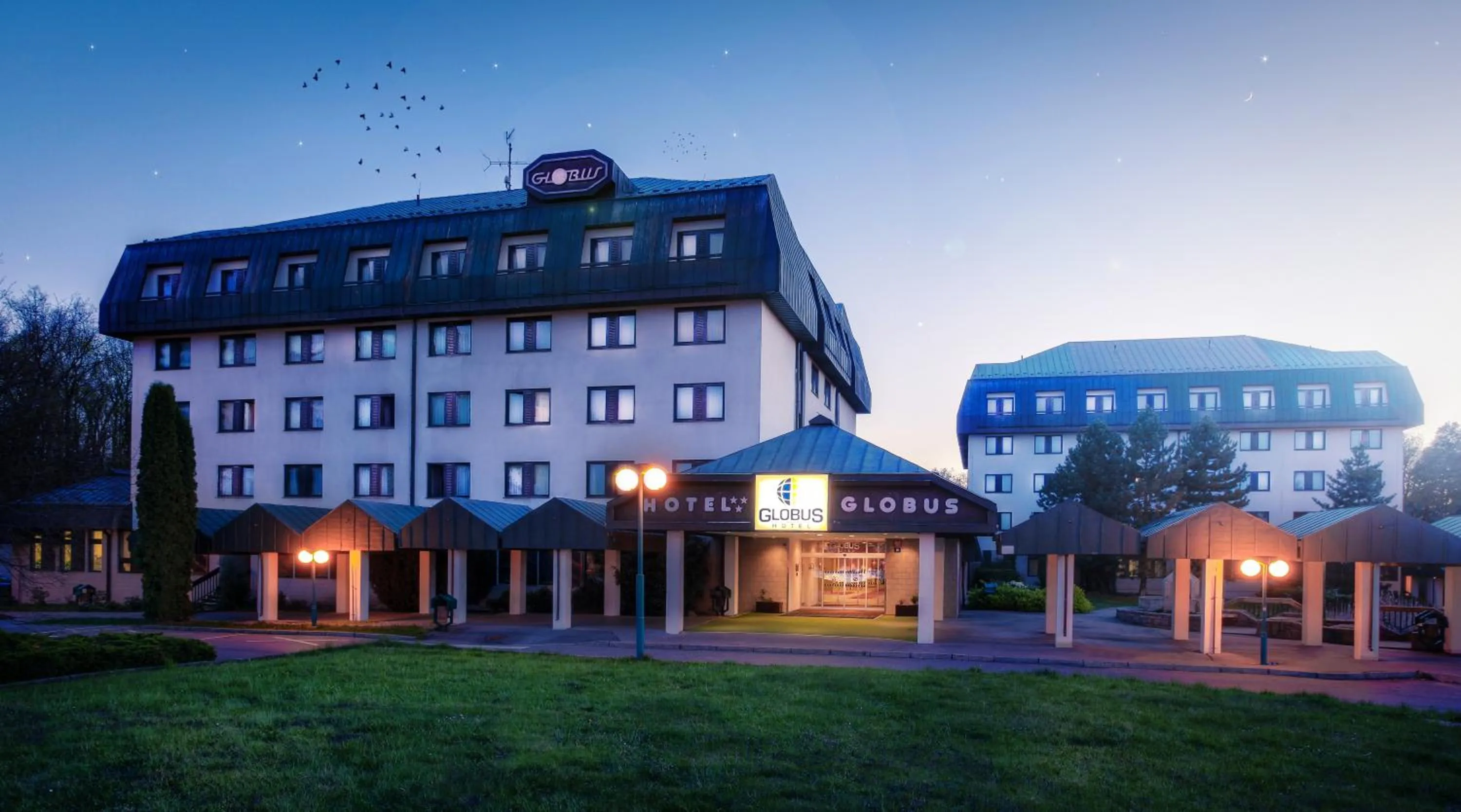 Property building in Hotel Globus