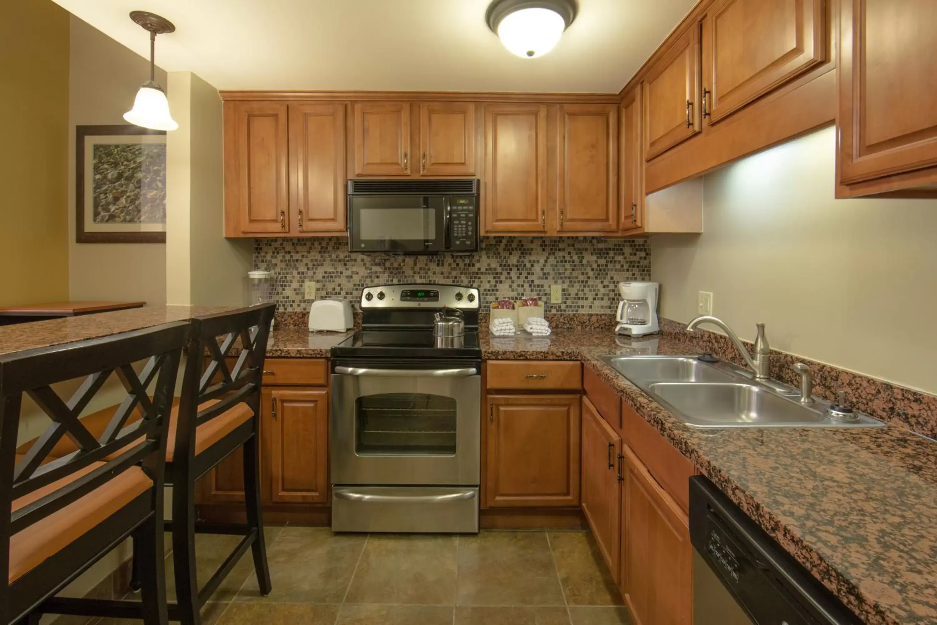 Photo of the whole room, Kitchen/Kitchenette in Holiday Inn Club Vacations Mount Ascutney Resort, an IHG Hotel