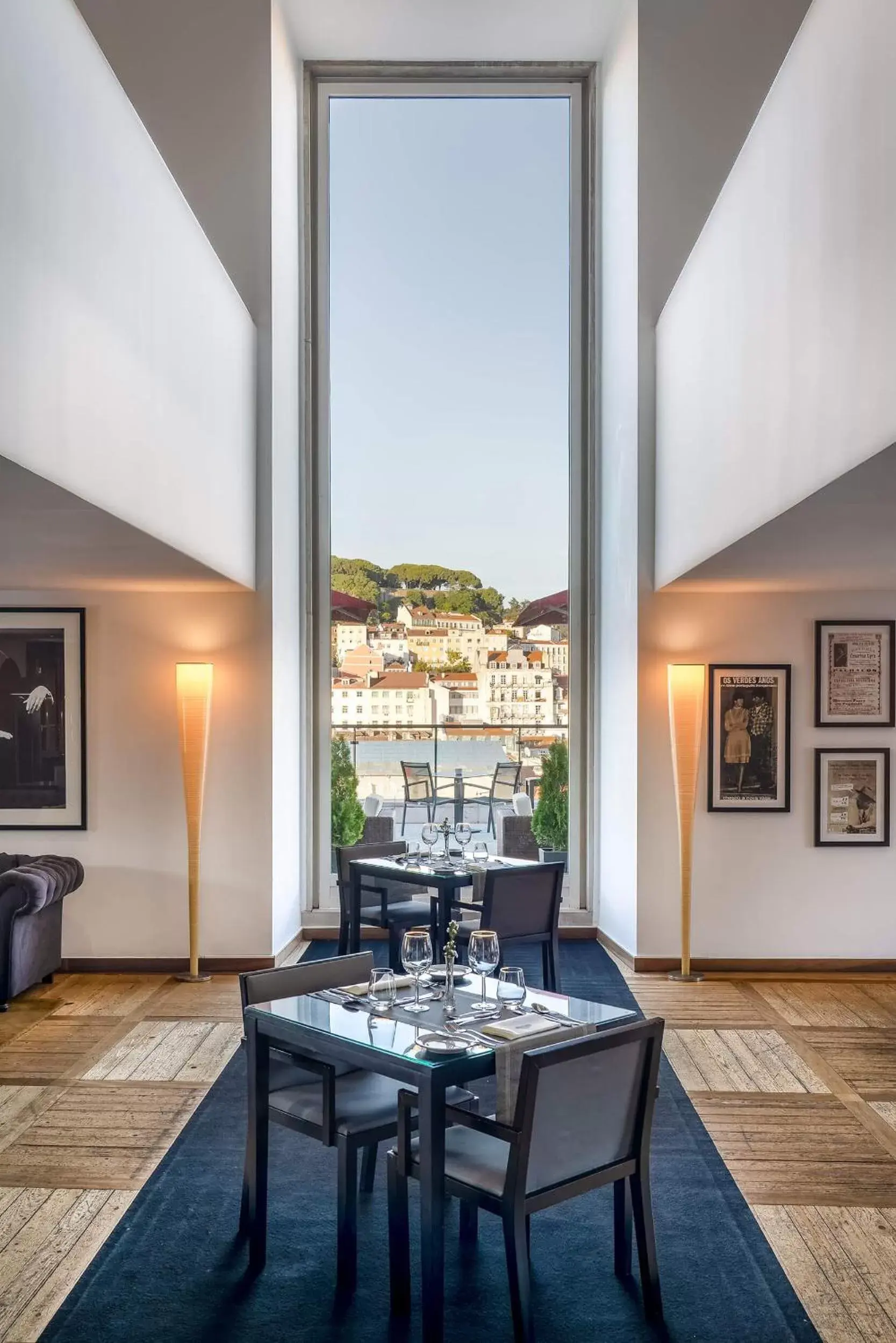 Restaurant/places to eat in Hotel do Chiado
