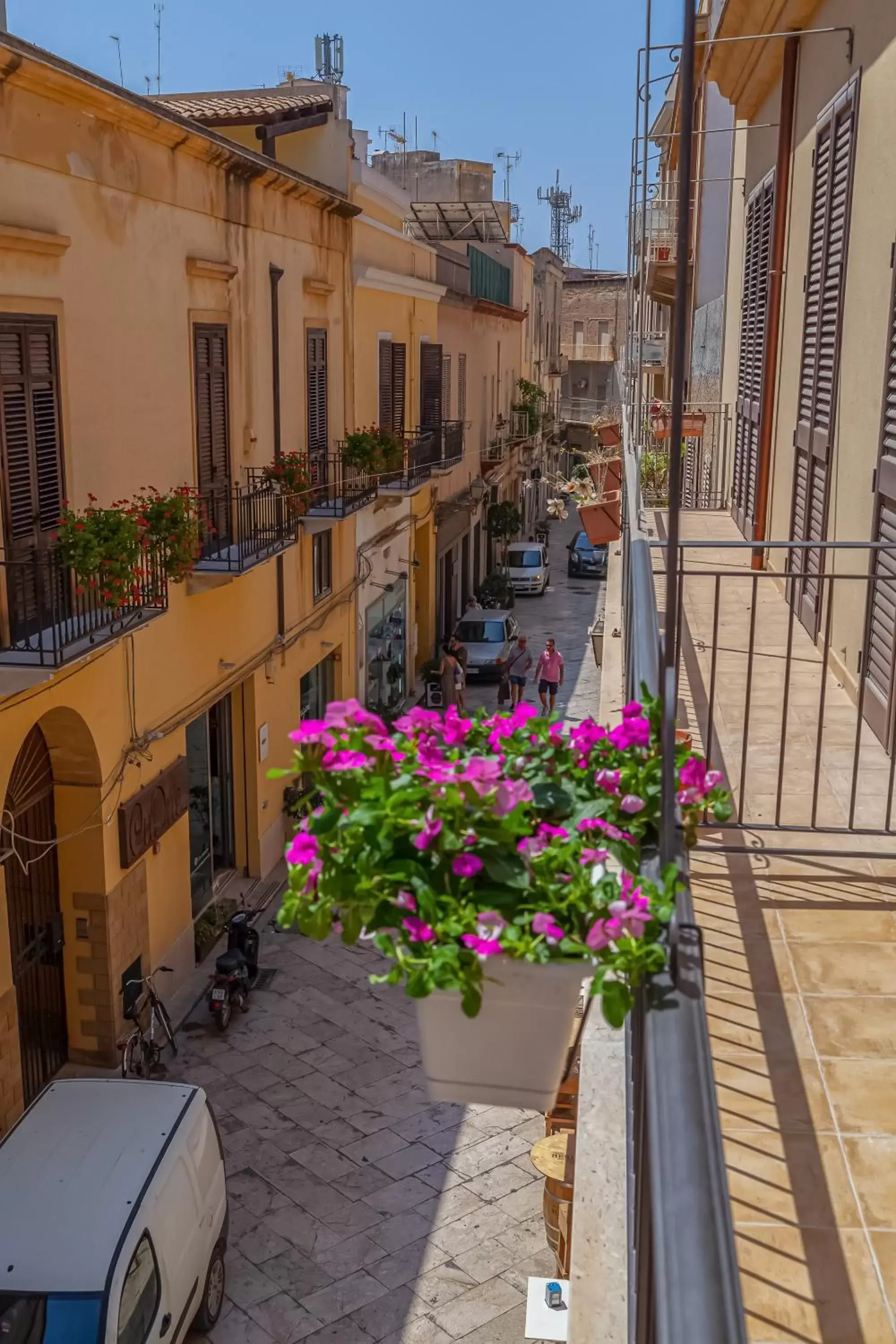 Balcony/Terrace in Isgrò Rooms