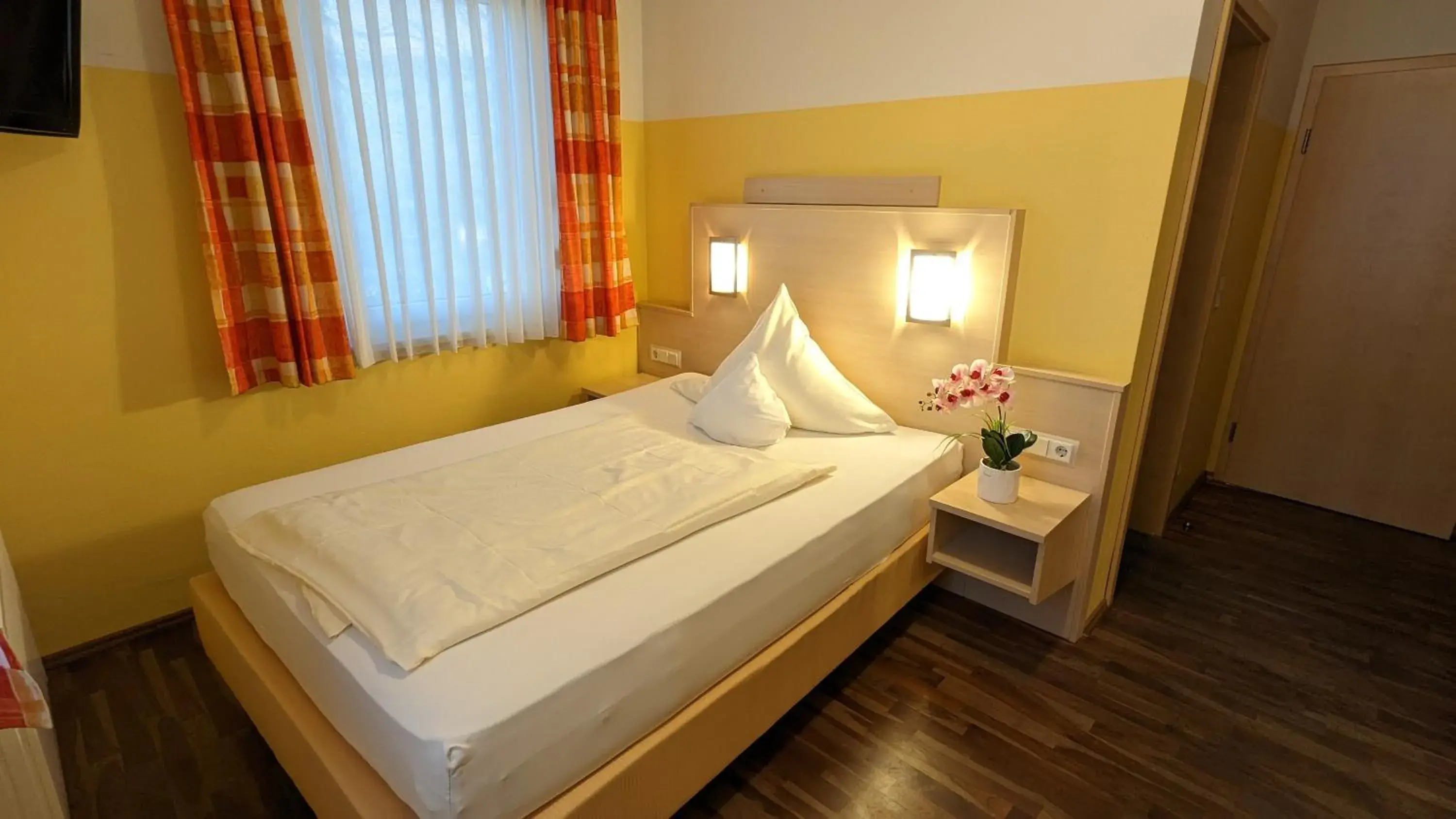 Comfort Single Room - single occupancy in Ambient Hotel am Europakanal Comfort Single Room - single occupancy in Ambient Hotel am Europakanal