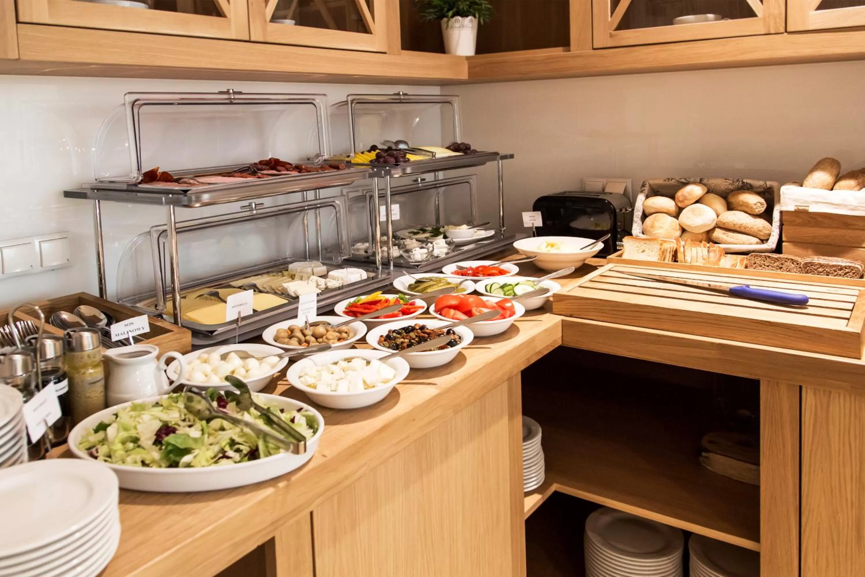 Food in Hotel Platan