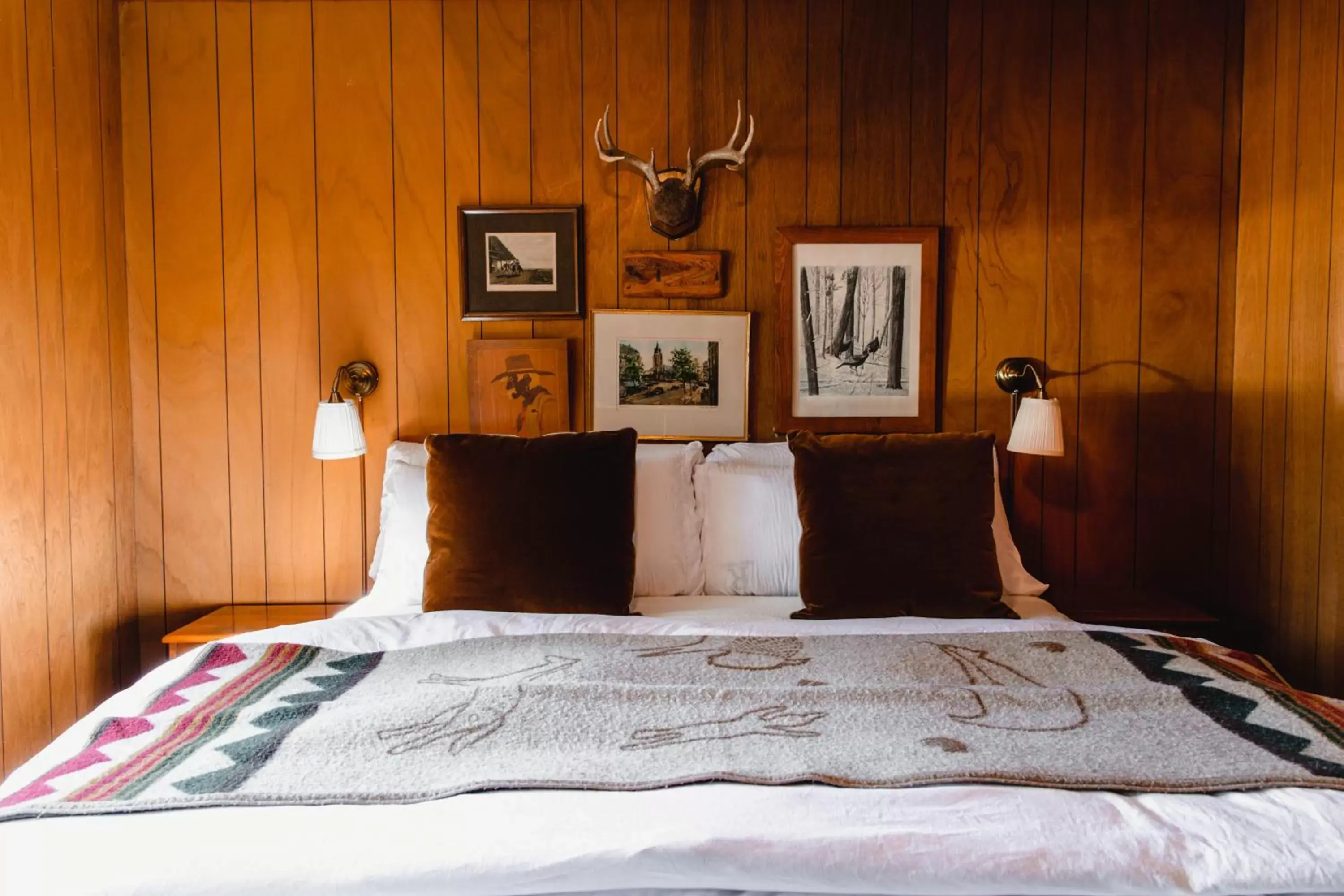 Bed in The Fireside Inn