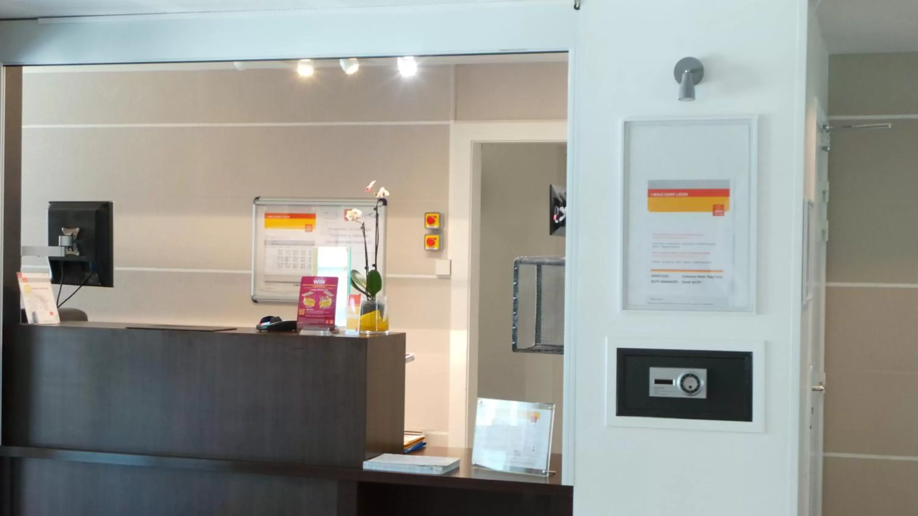 Lobby or reception in Aparthotel Adagio Access Saint Louis Bâle Lobby or reception in Aparthotel Adagio Access Saint Louis Bâle