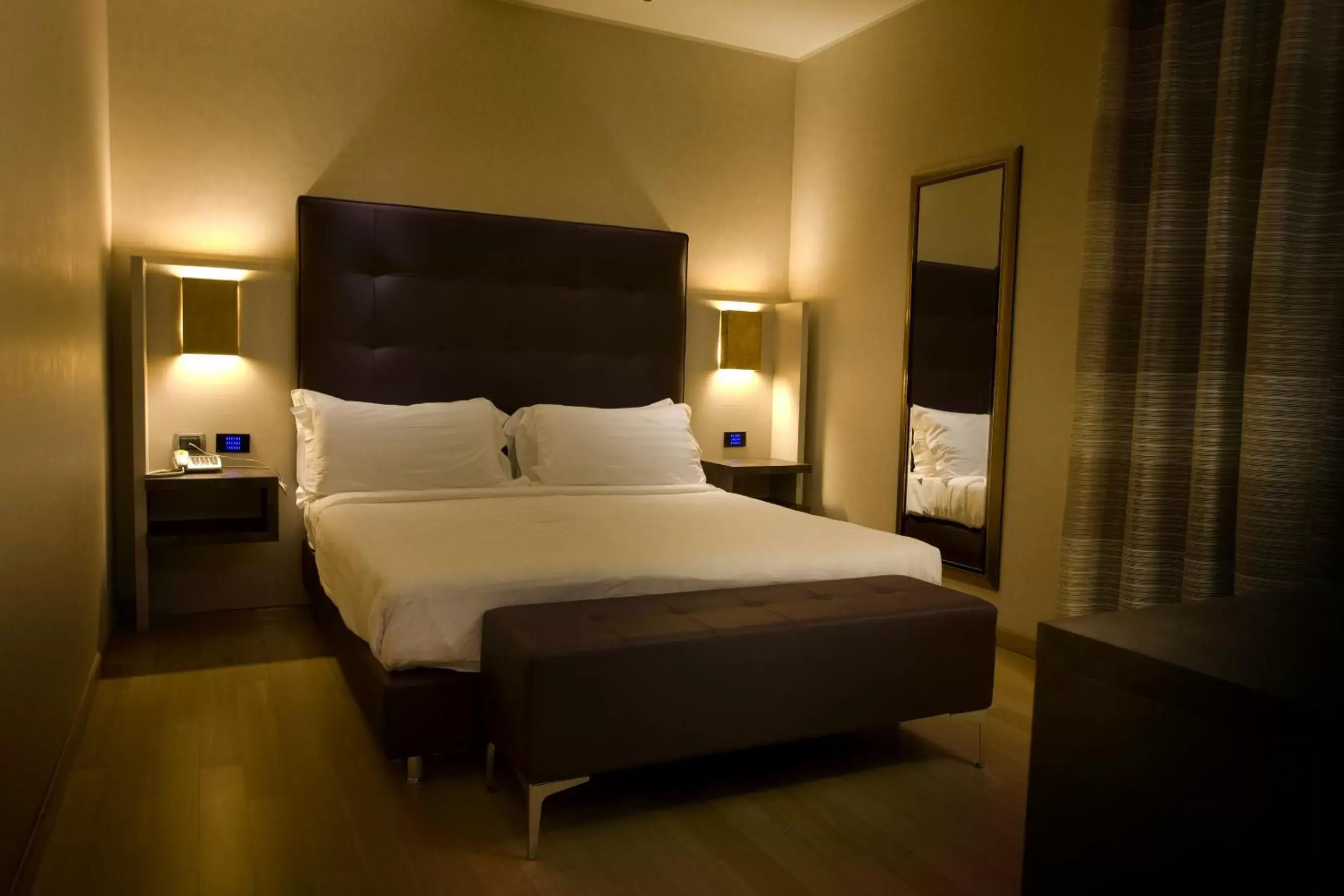 Bed in Rome Airport Hotel Fiumicino