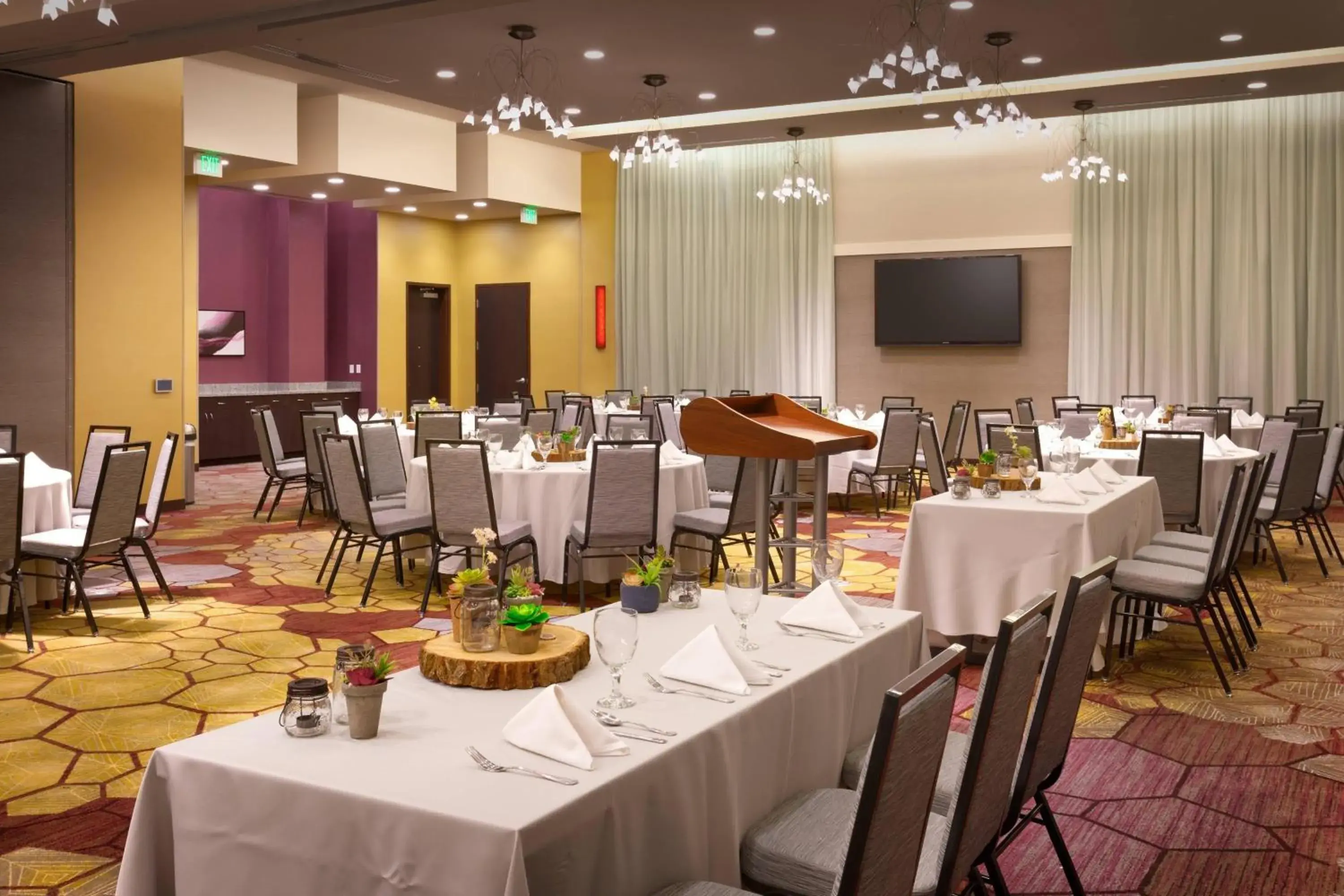 Meeting/conference room, Restaurant/Places to Eat in Courtyard by Marriott Salt Lake City Downtown