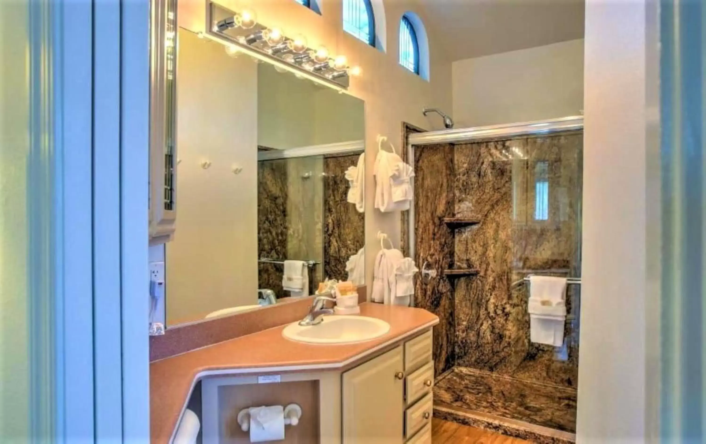 Bathroom in Sedona Pines Resort Bathroom in Sedona Pines Resort