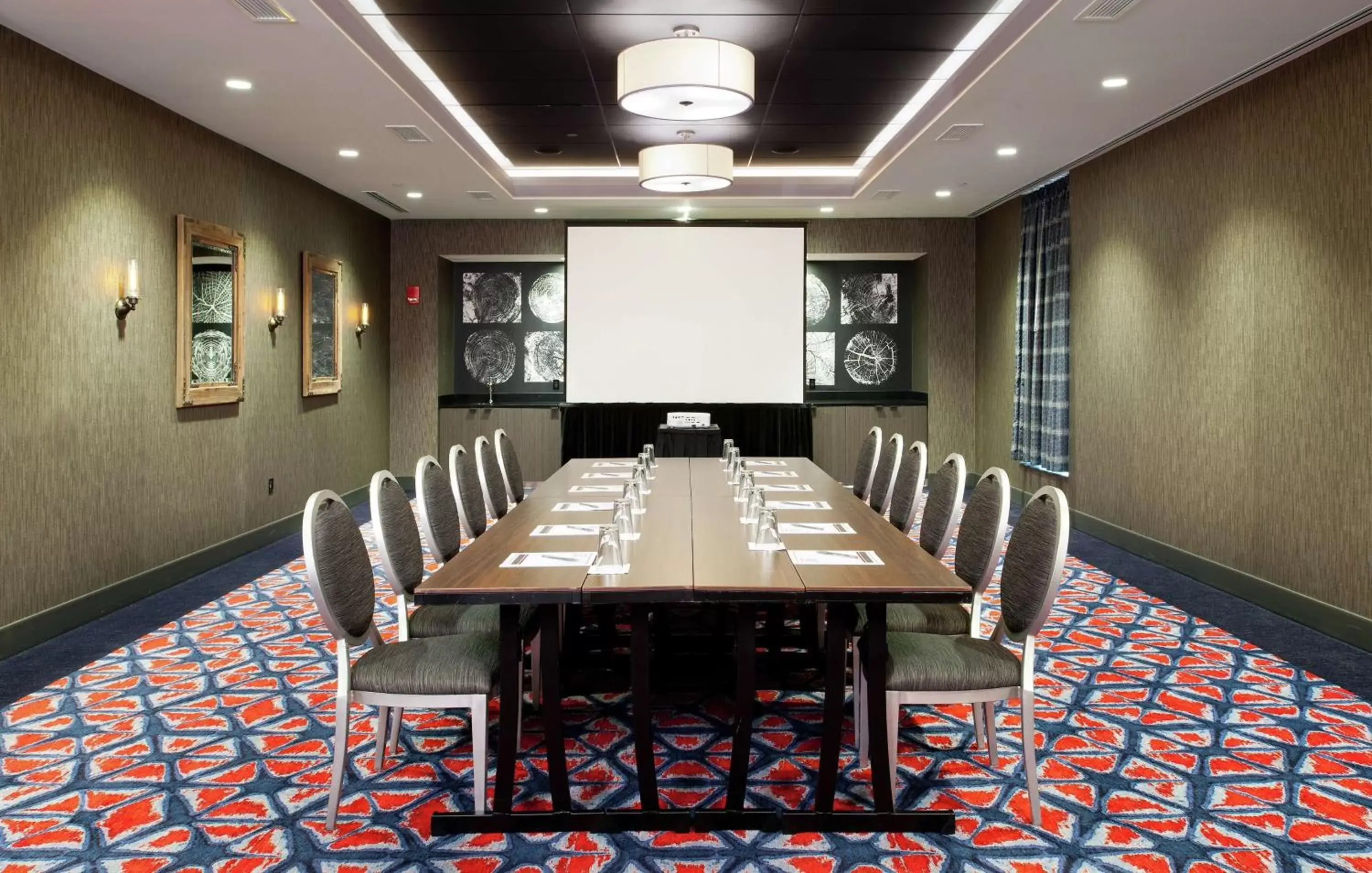 Meeting/conference room in Hilton Garden Inn Pittsburgh Downtown