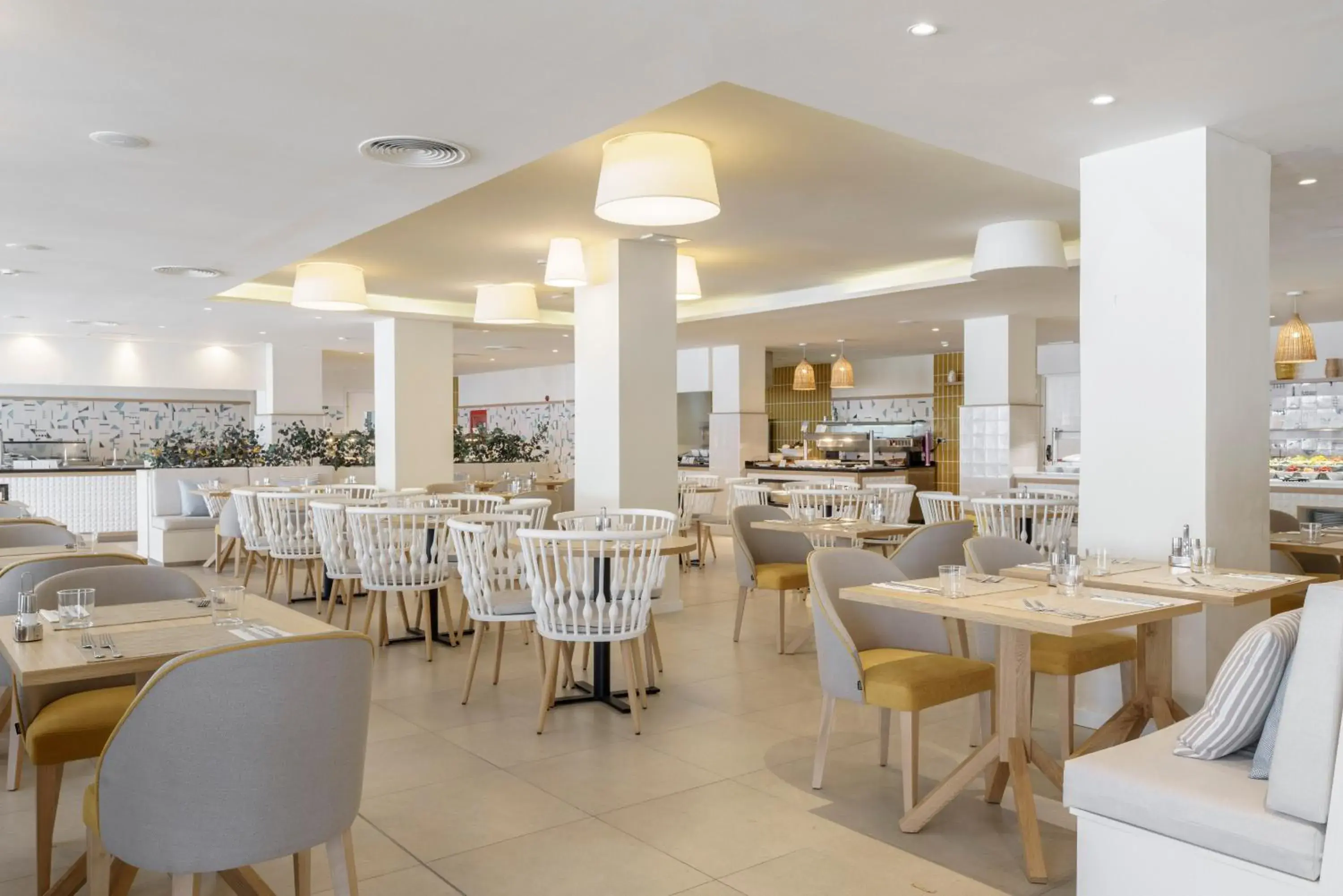 Restaurant/places to eat in AluaSoul Mallorca Resort - Adults only Restaurant/places to eat in AluaSoul Mallorca Resort - Adults only