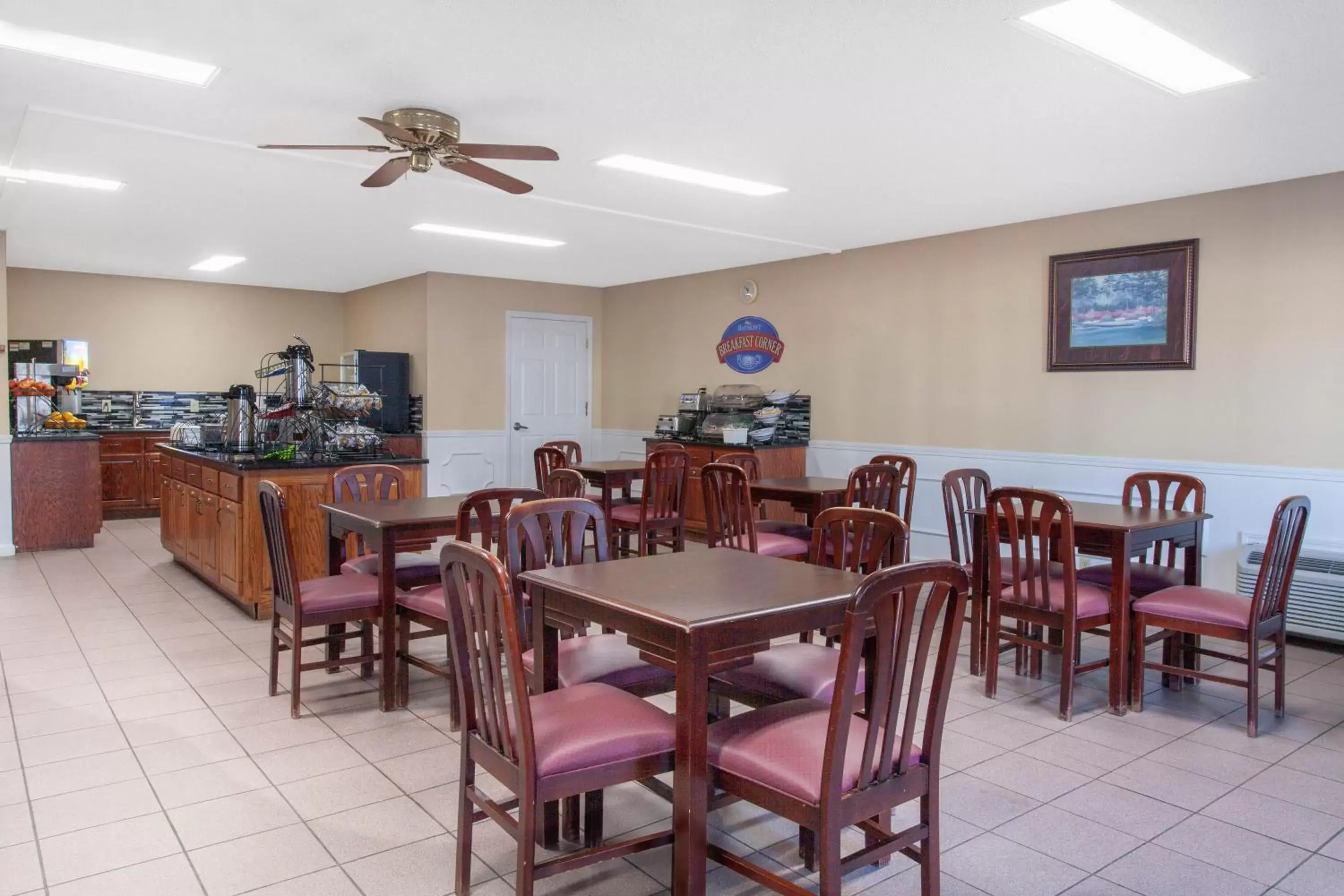 Continental breakfast, Restaurant/Places to Eat in Baymont by Wyndham Greenwood