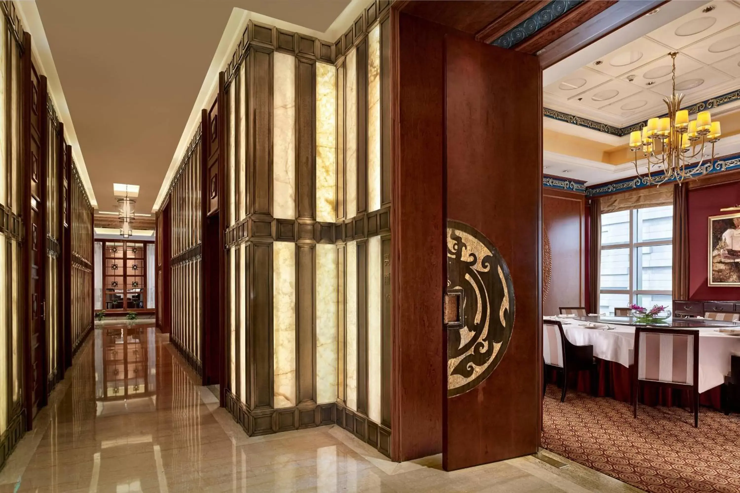 Restaurant/places to eat in The Ritz-Carlton, Guangzhou