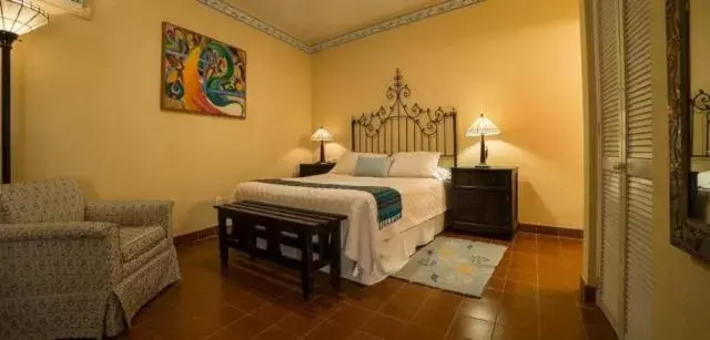 Bedroom, Bed in Villa Mirasol