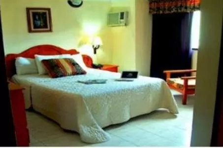 Bed in Hotel Montreal