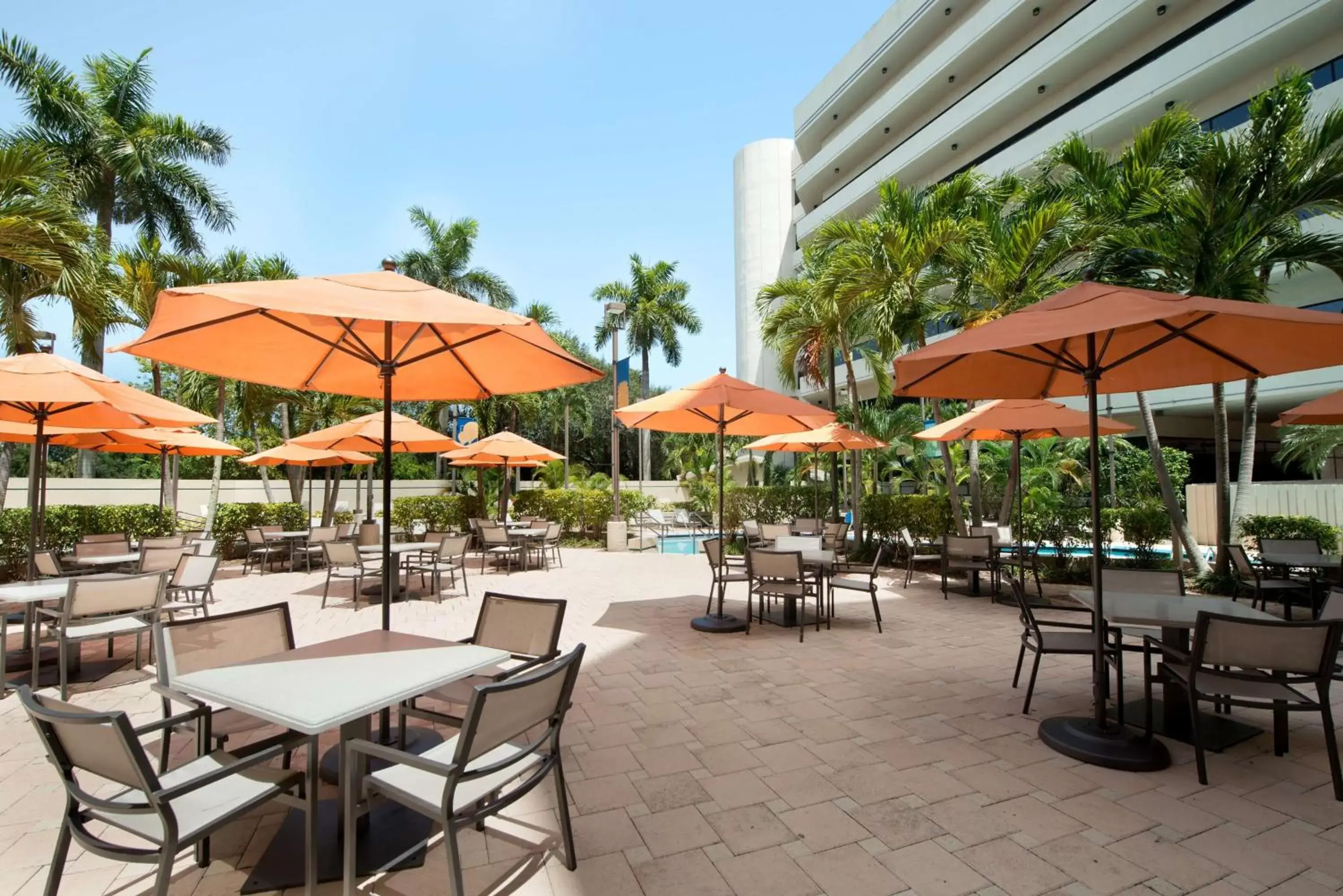 Property building, Restaurant/Places to Eat in Embassy Suites Boca Raton