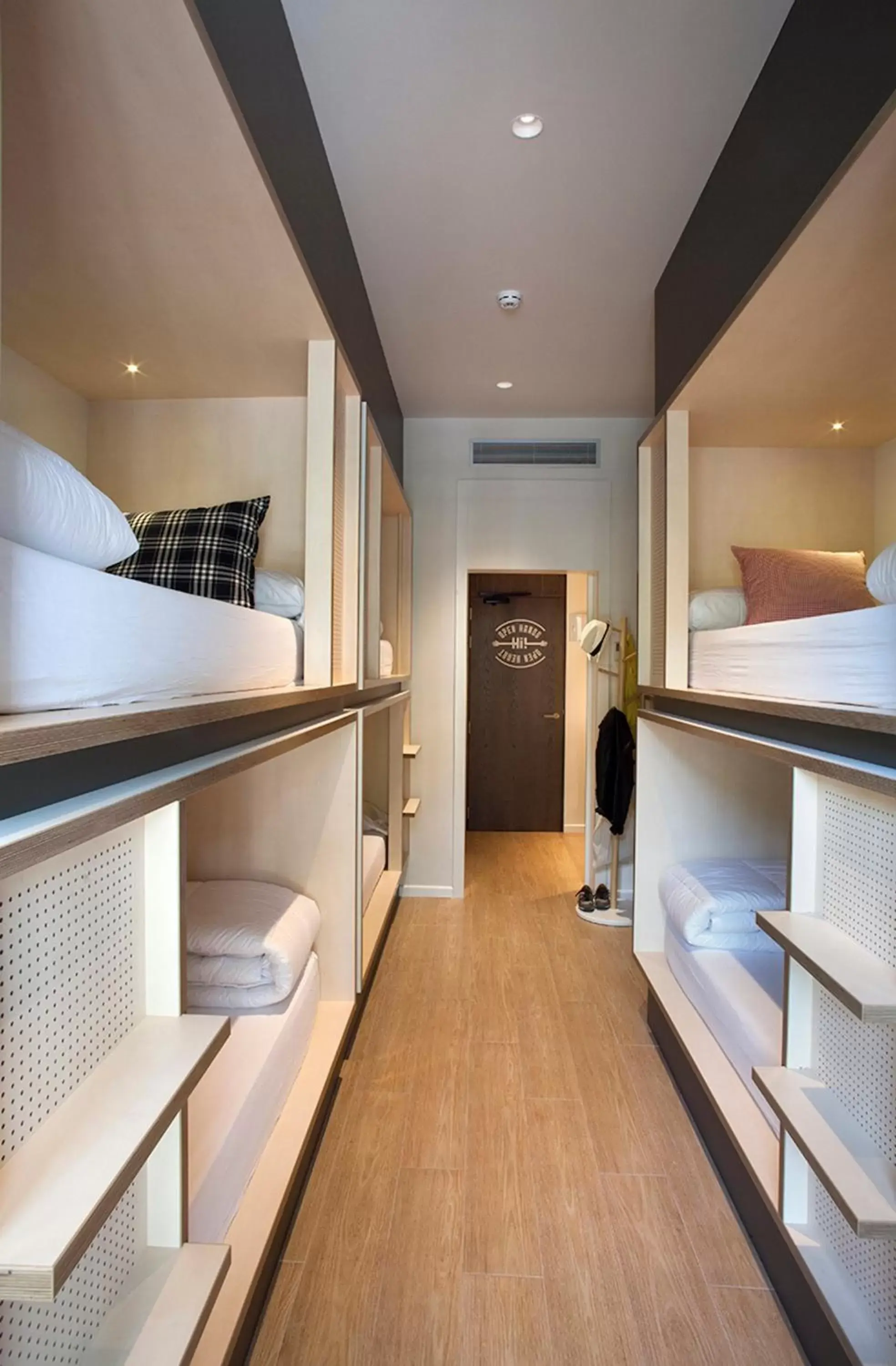 Bedroom, Bunk Bed in TOC Hostel Barcelona