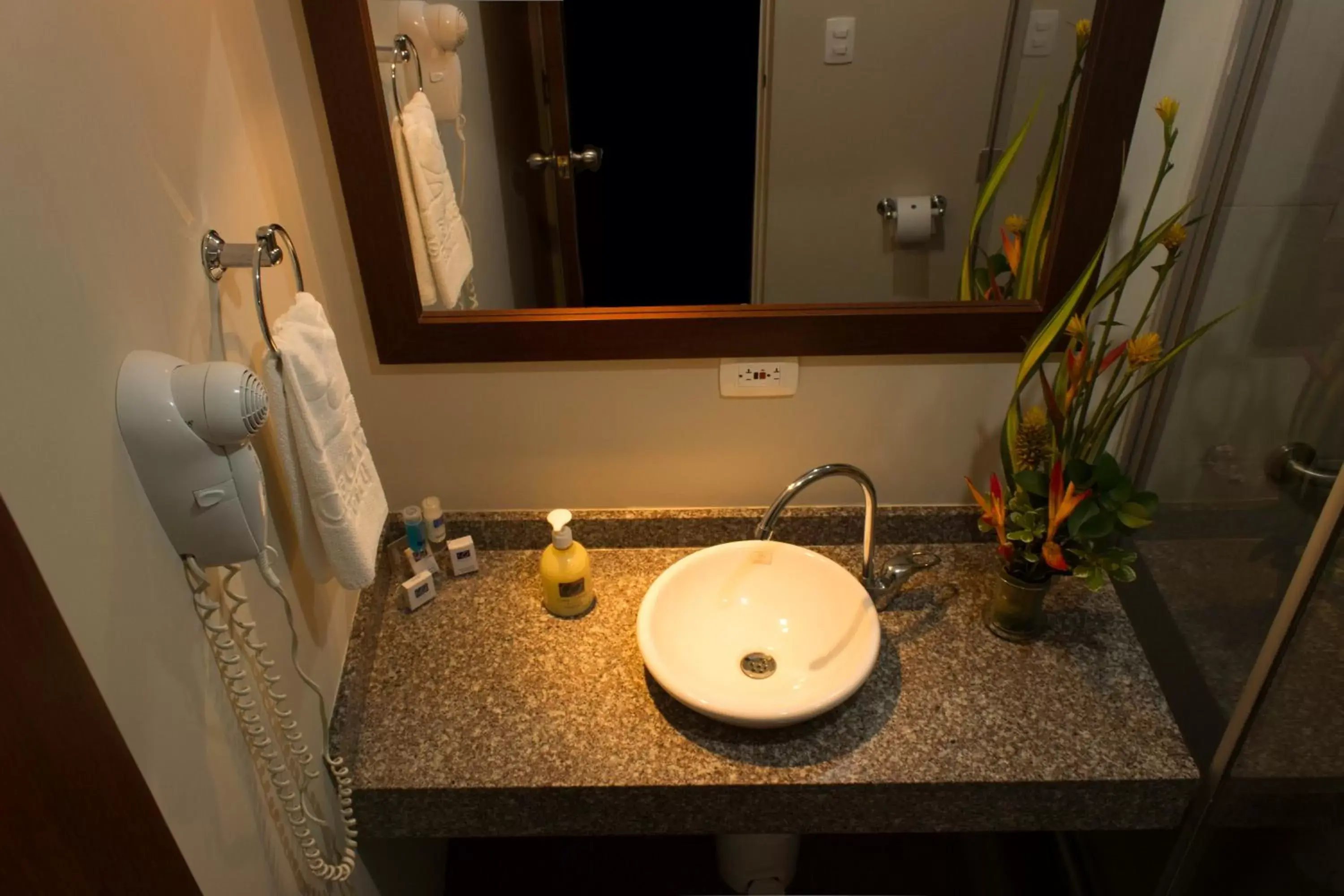 Photo of the whole room, Bathroom in Hotel Casa Galvez