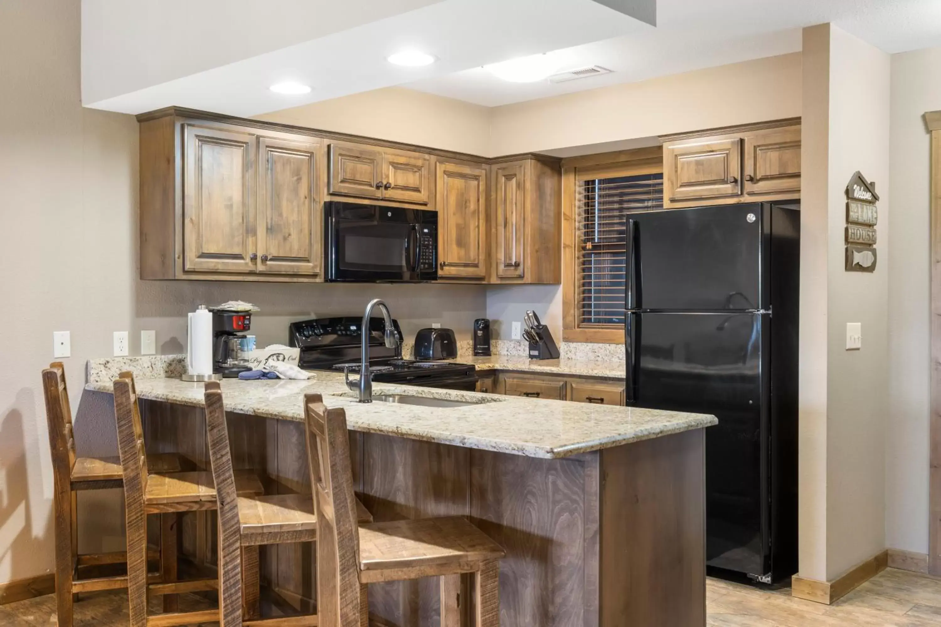 Kitchen or kitchenette, Kitchen/Kitchenette in Table Rock Resorts at Indian Point