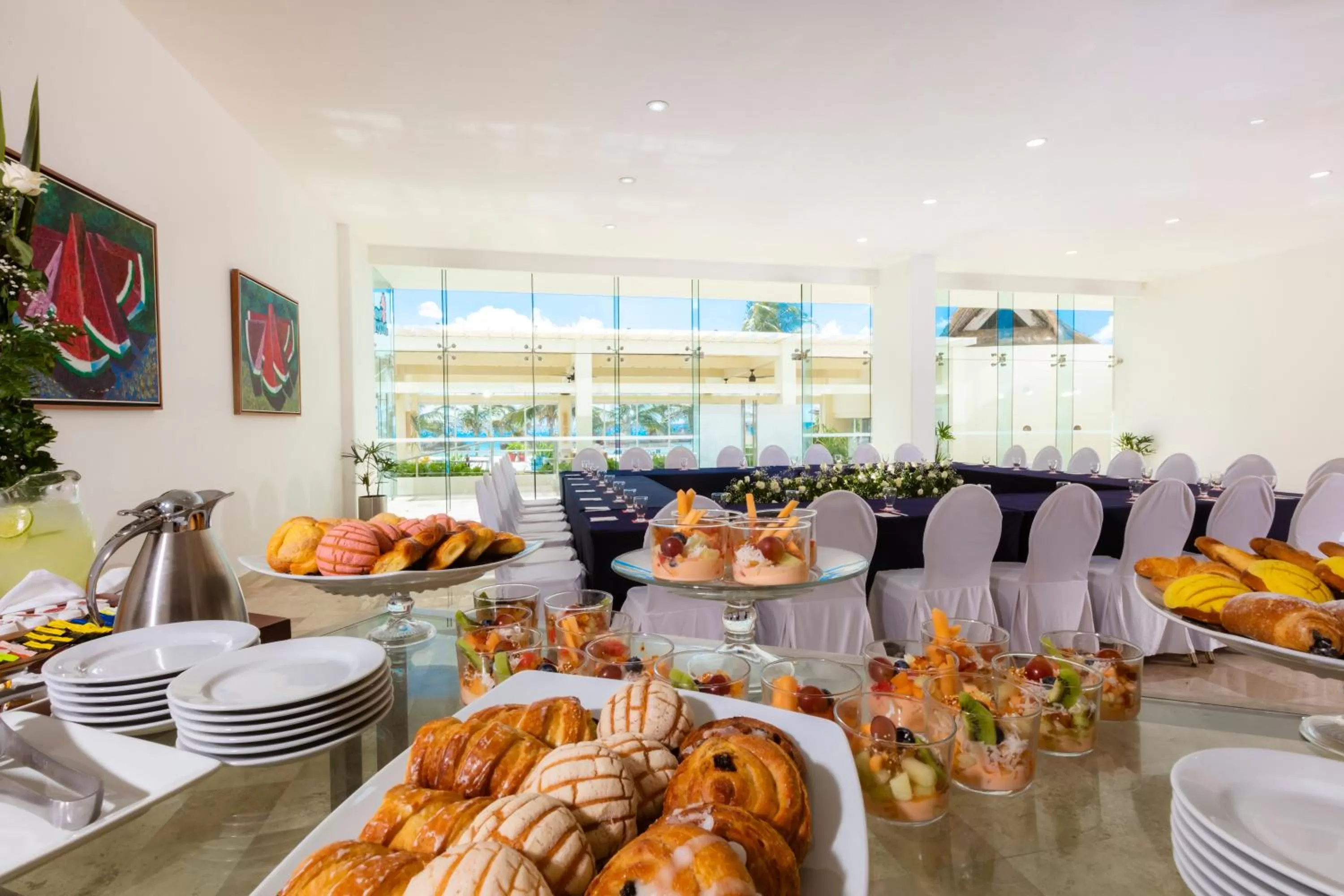 Business facilities in Krystal Cancun