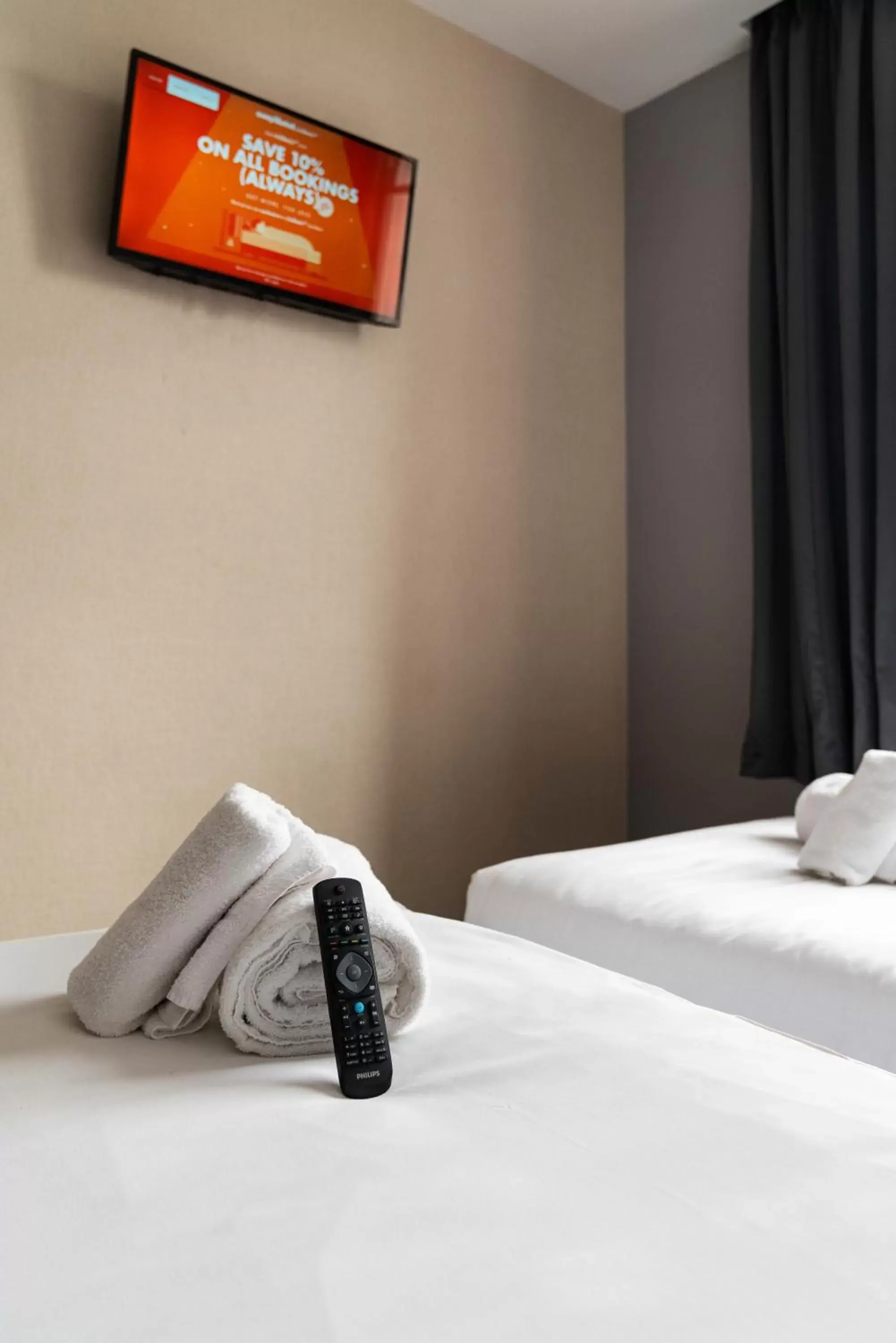 TV and multimedia, Bed in easyHotel Ipswich