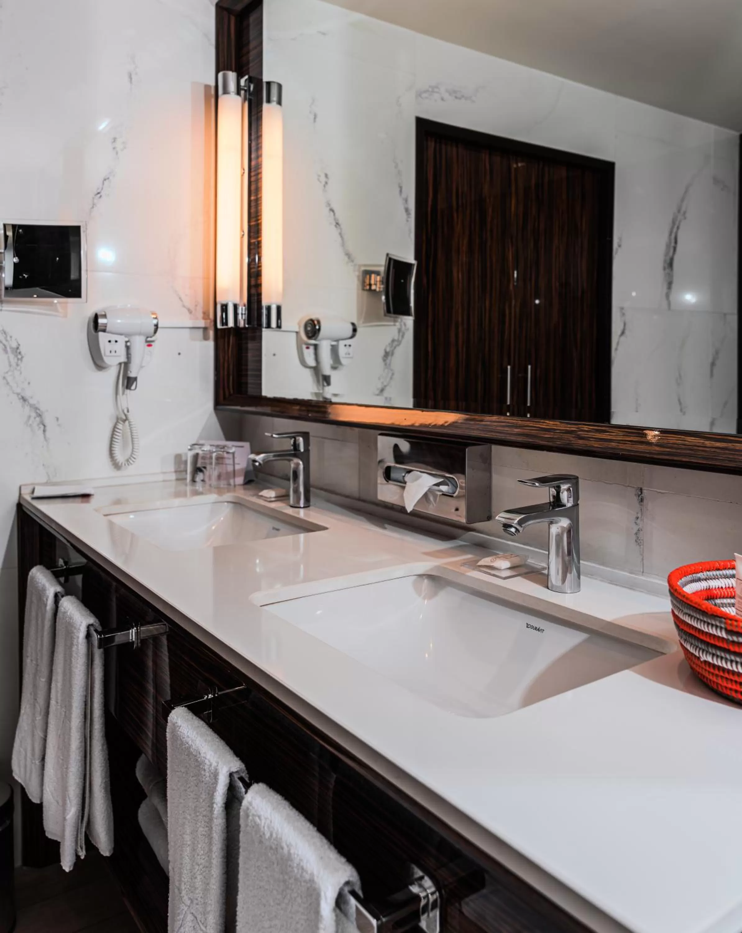 Bathroom in Terrou-Bi