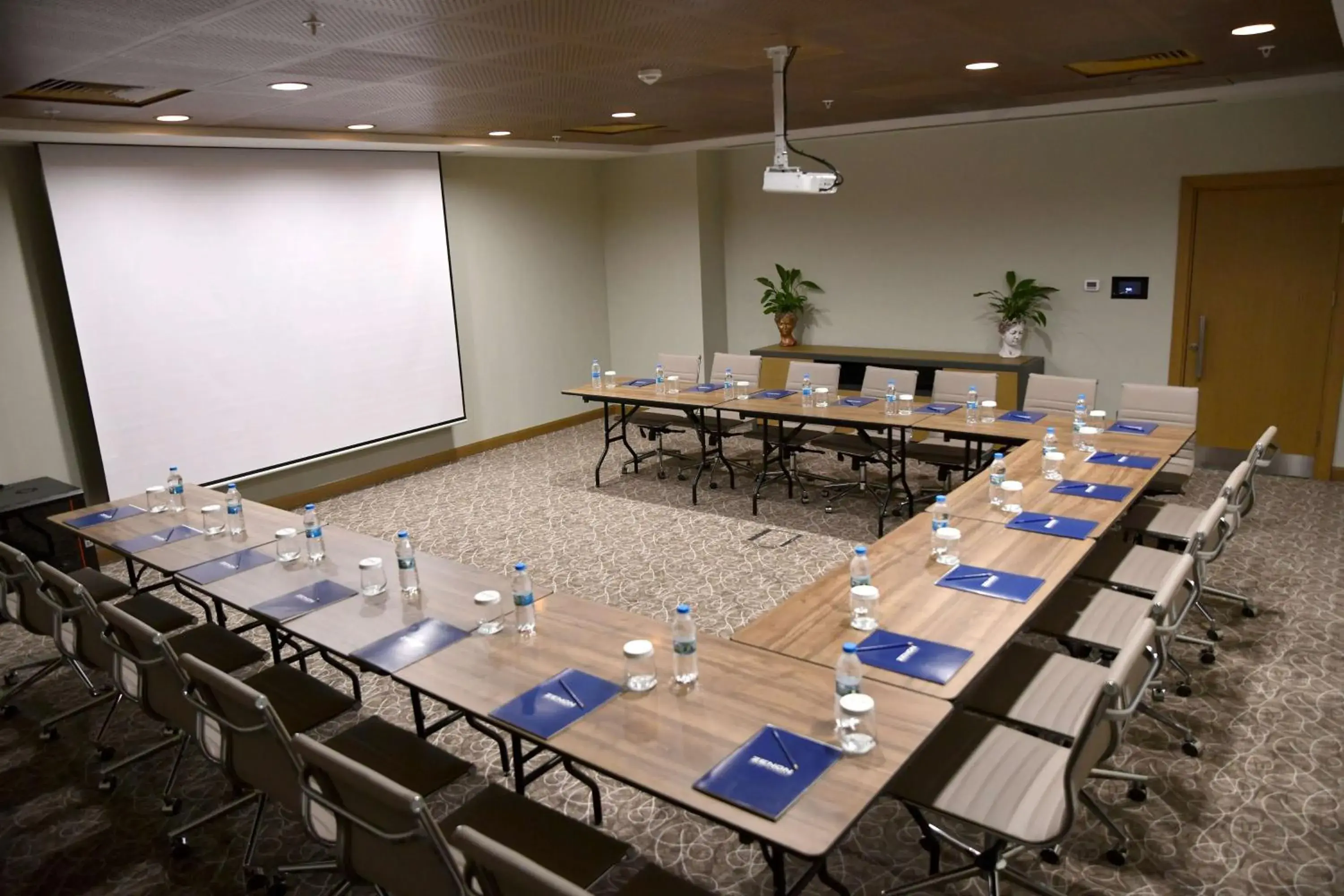 On site, Business Area/Conference Room in La Quinta by Wyndham Istanbul Gunesli