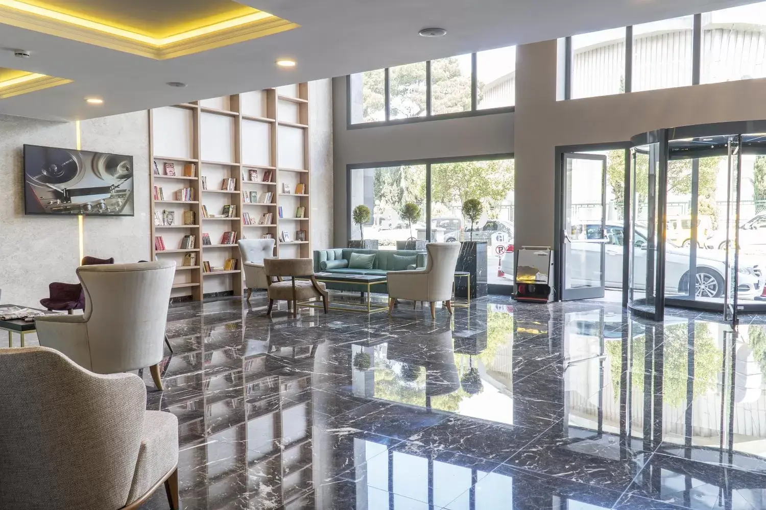 Lobby or reception in Greymark Hotel Lobby or reception in Greymark Hotel