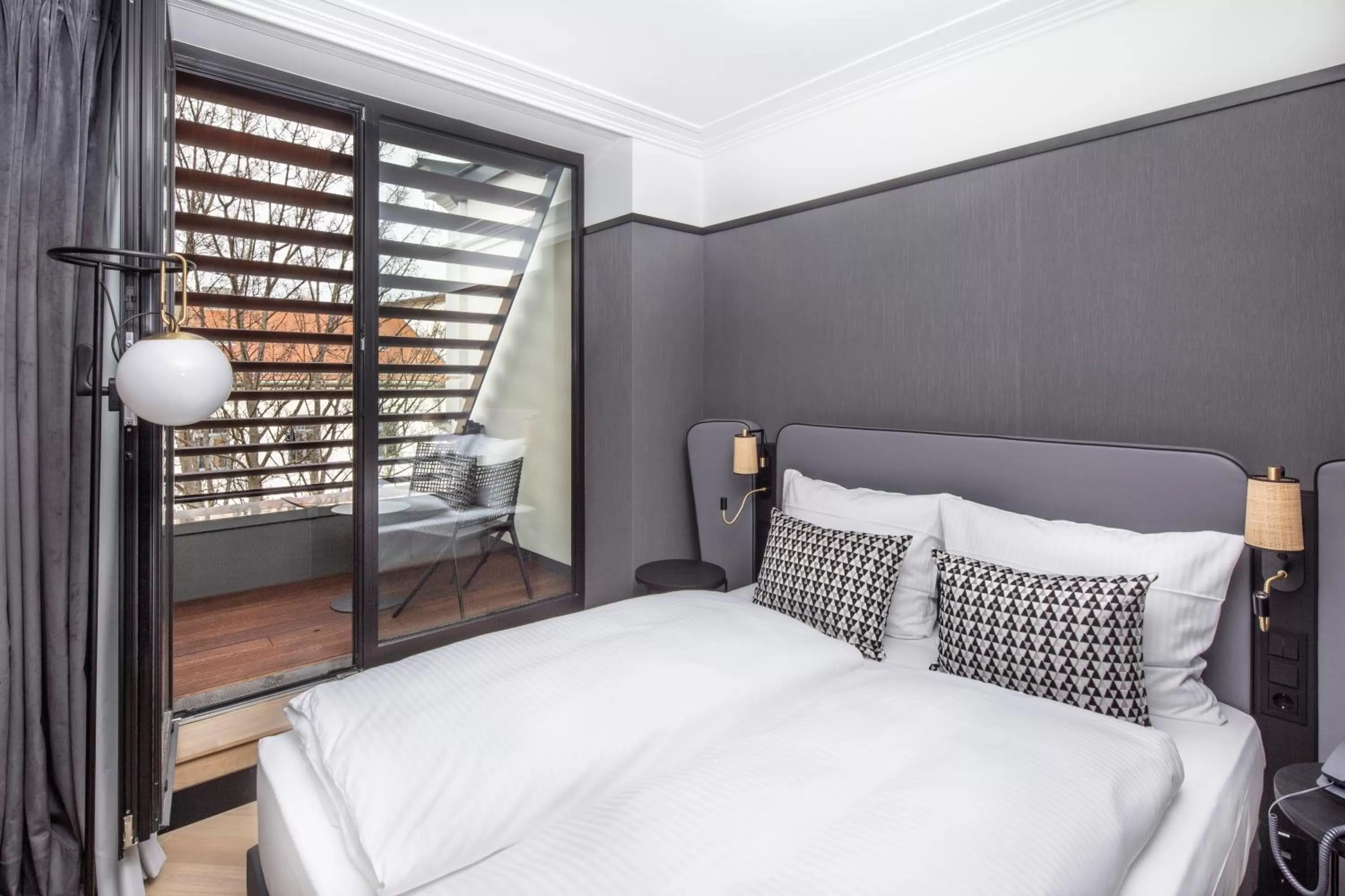 Photo of the whole room, Bed in Hotel Schillerhof, Weimar