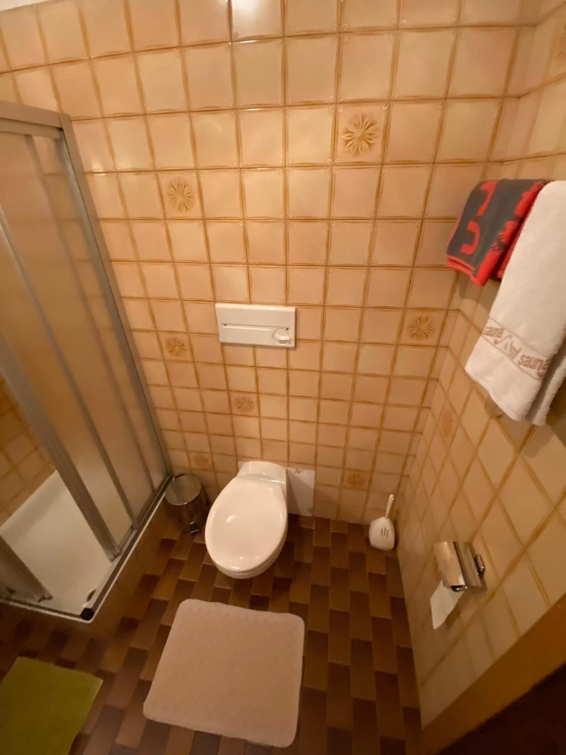 Bathroom in Gasthof Albergo Ressmair