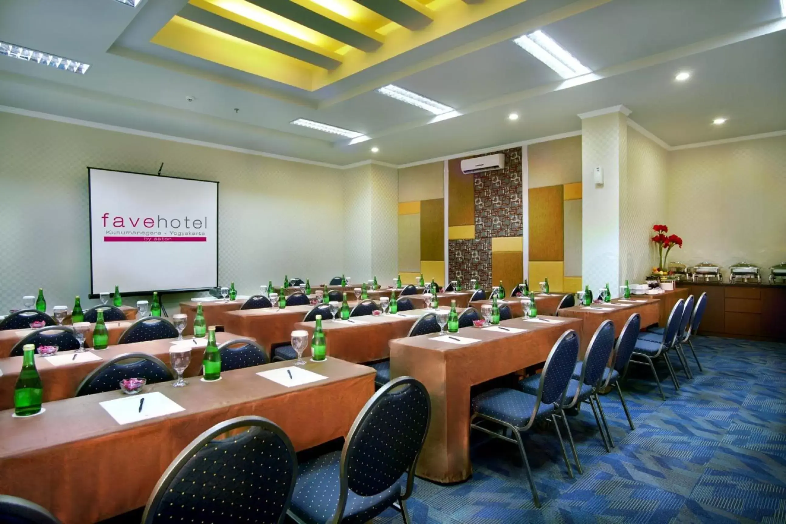 Business facilities in favehotel Kusumanegara