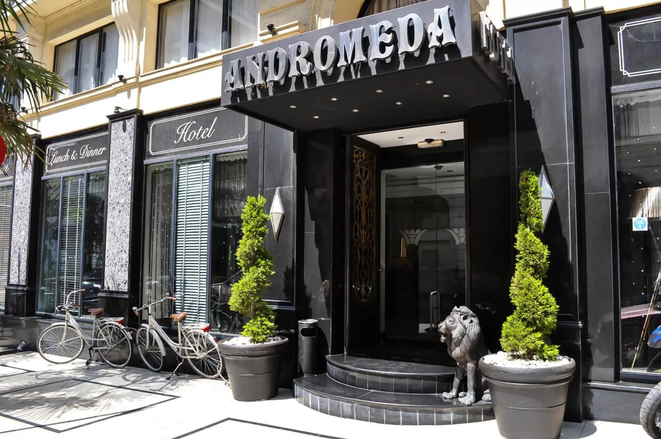 Facade/entrance in Andromeda Hotel Thessaloniki