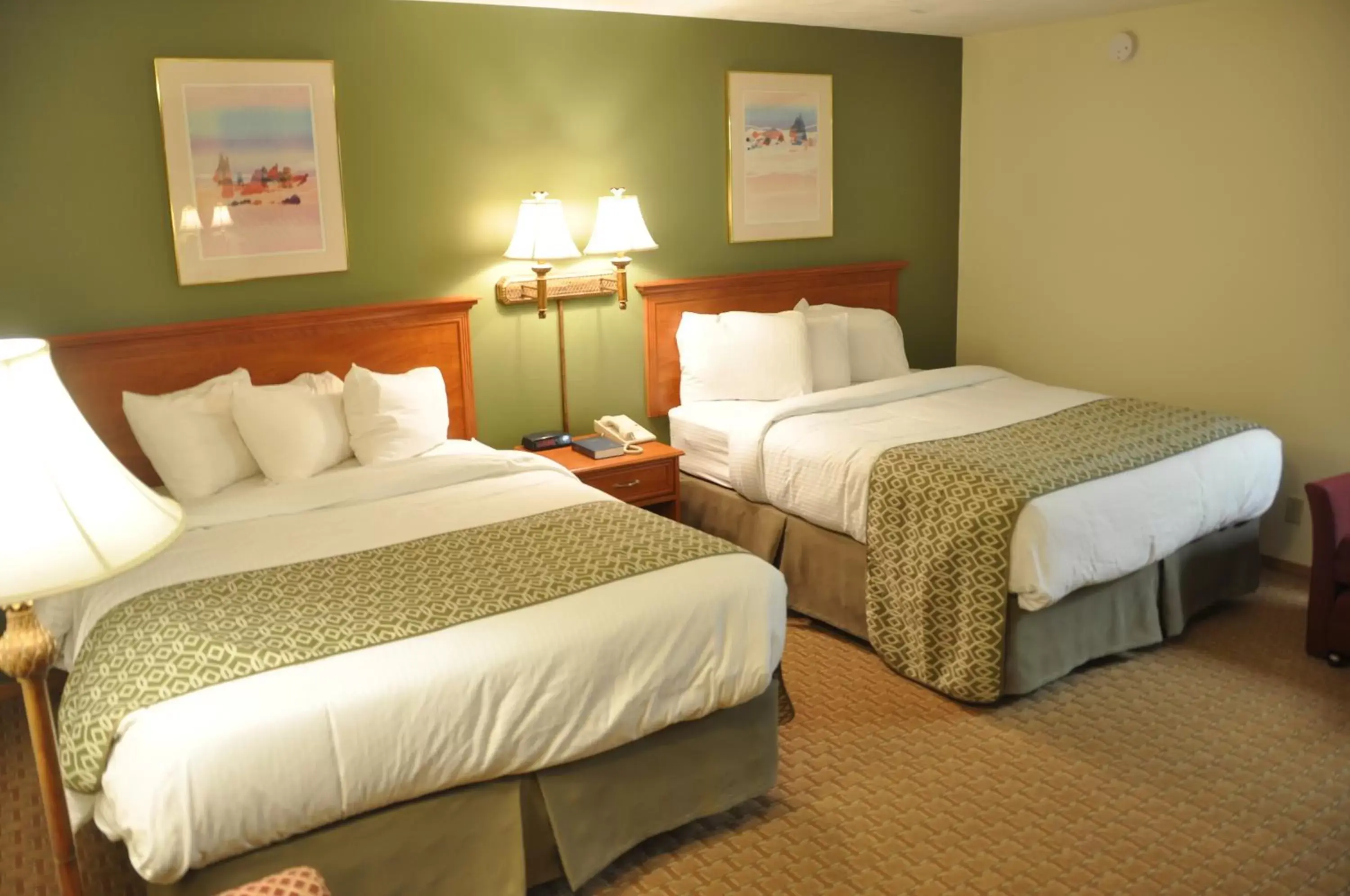 Bed in Fort Davidson Hotel