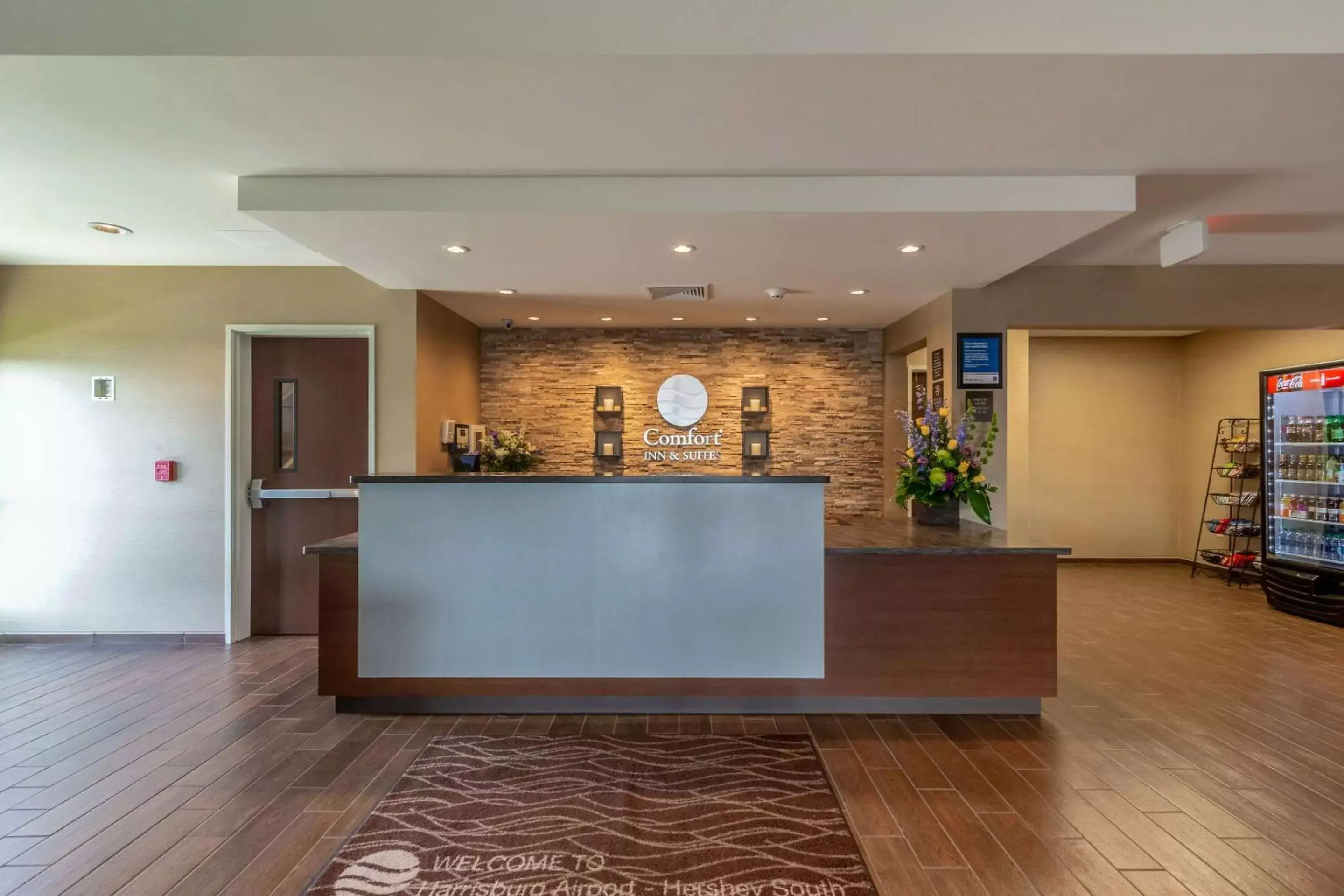 Lobby or reception, Lobby/Reception in Comfort Inn & Suites - Harrisburg Airport - Hershey South