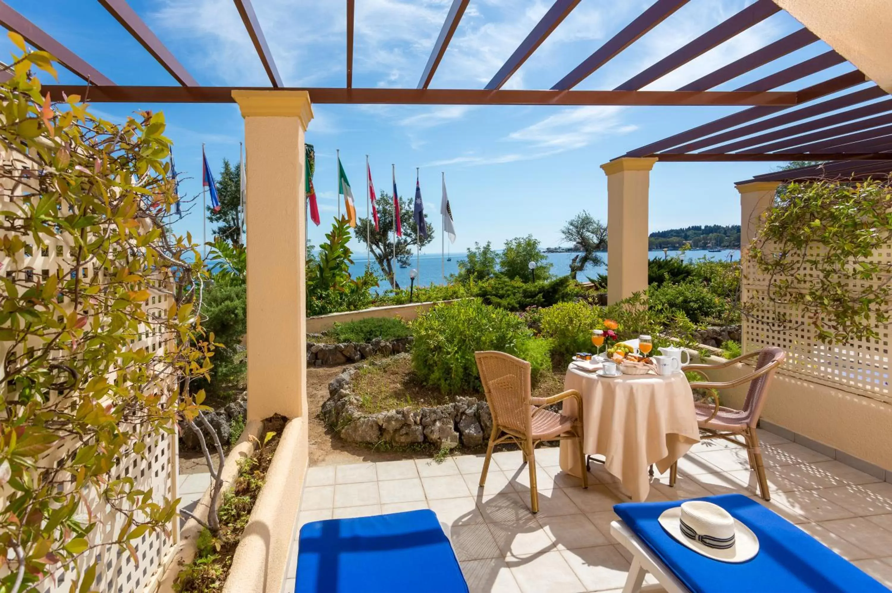 Balcony/Terrace, Restaurant/Places to Eat in Corfu Palace Hotel