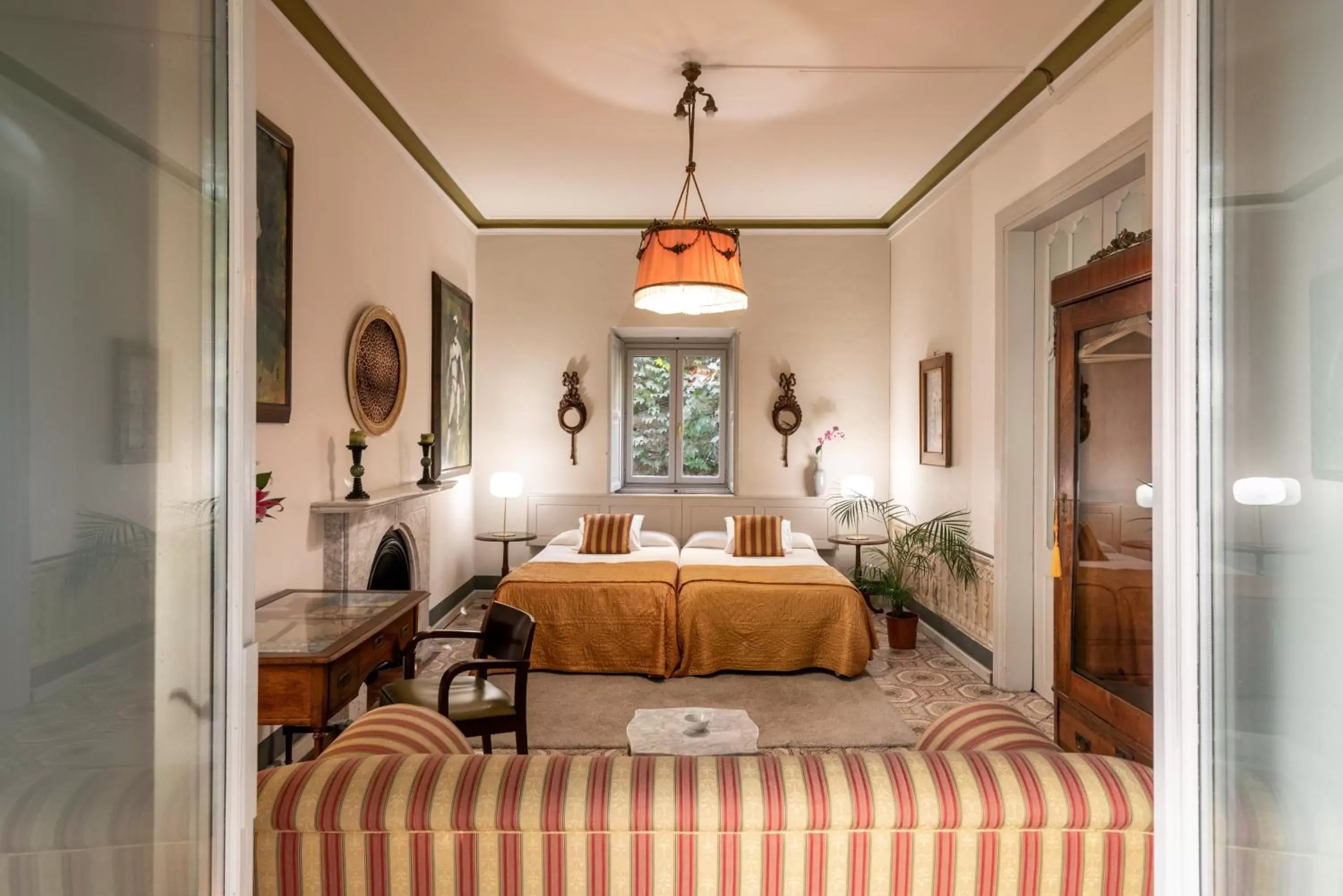 Bed, Seating Area in Art Boutique Hotel Chamarel