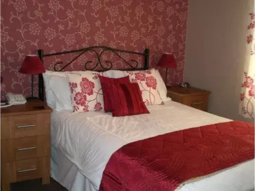 Bedroom, Bed in Solway Lodge Hotel