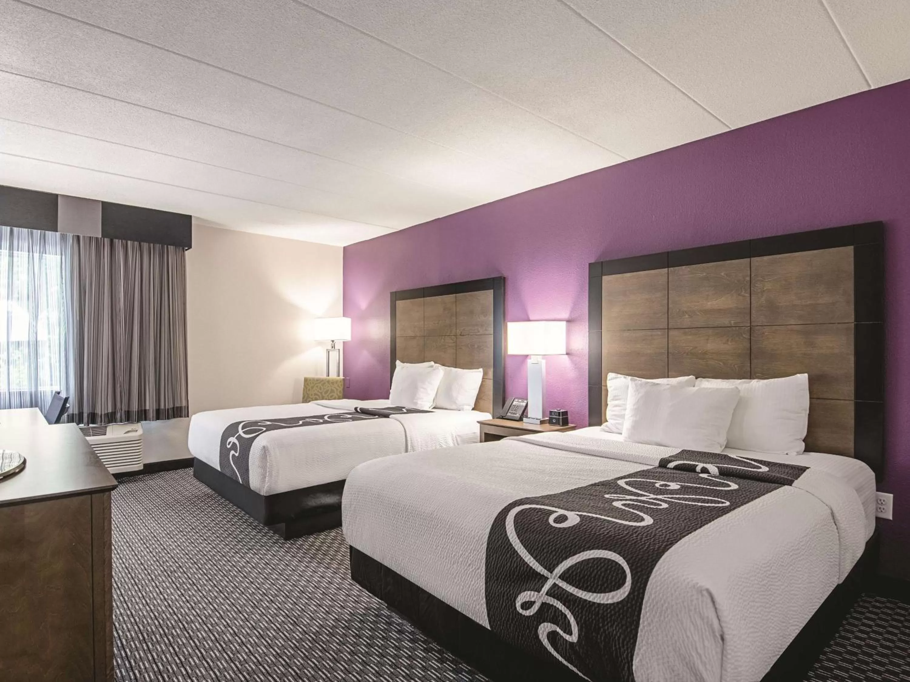 Queen Room with Two Queen Beds and Mobility/Hearing Access - Non-Smoking in La Quinta by Wyndham Portland