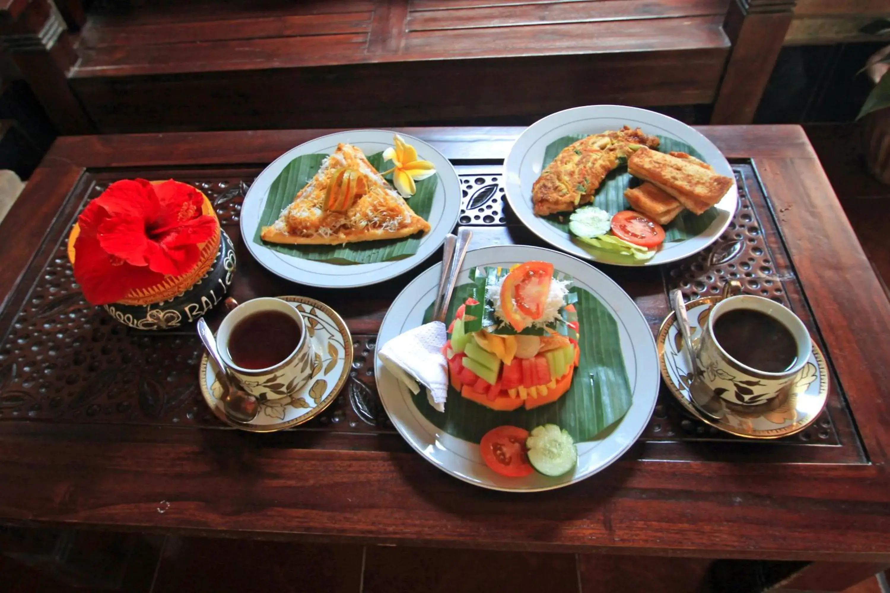 Food and drinks, Lunch and Dinner in Praety Home Stay