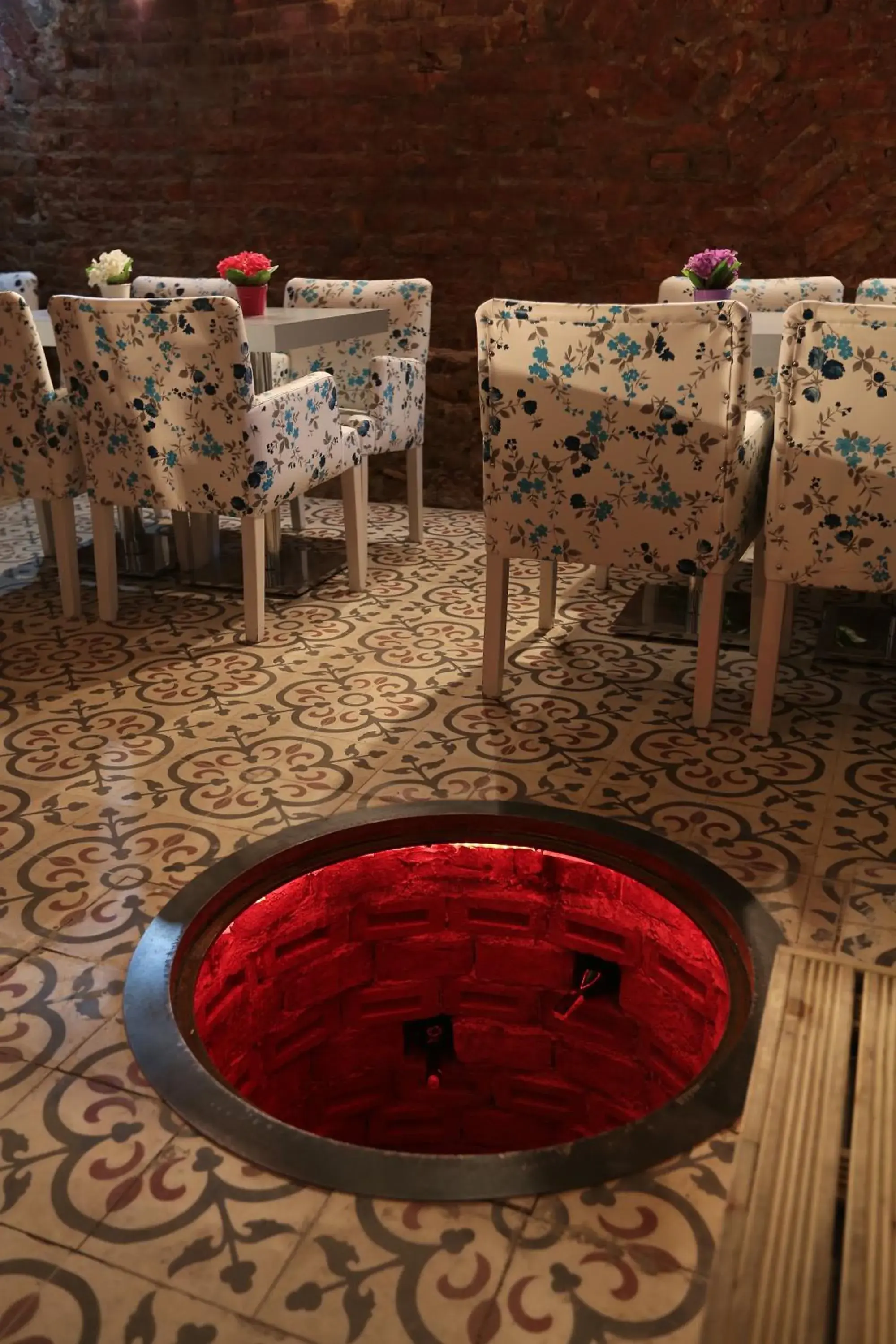 Decorative detail, Banquet Facilities in Corner Hot