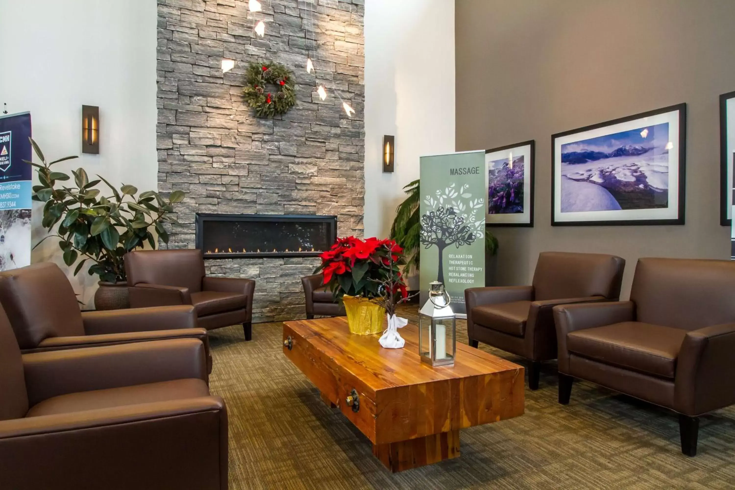 Lobby or reception, Seating Area in Best Western Plus Revelstoke