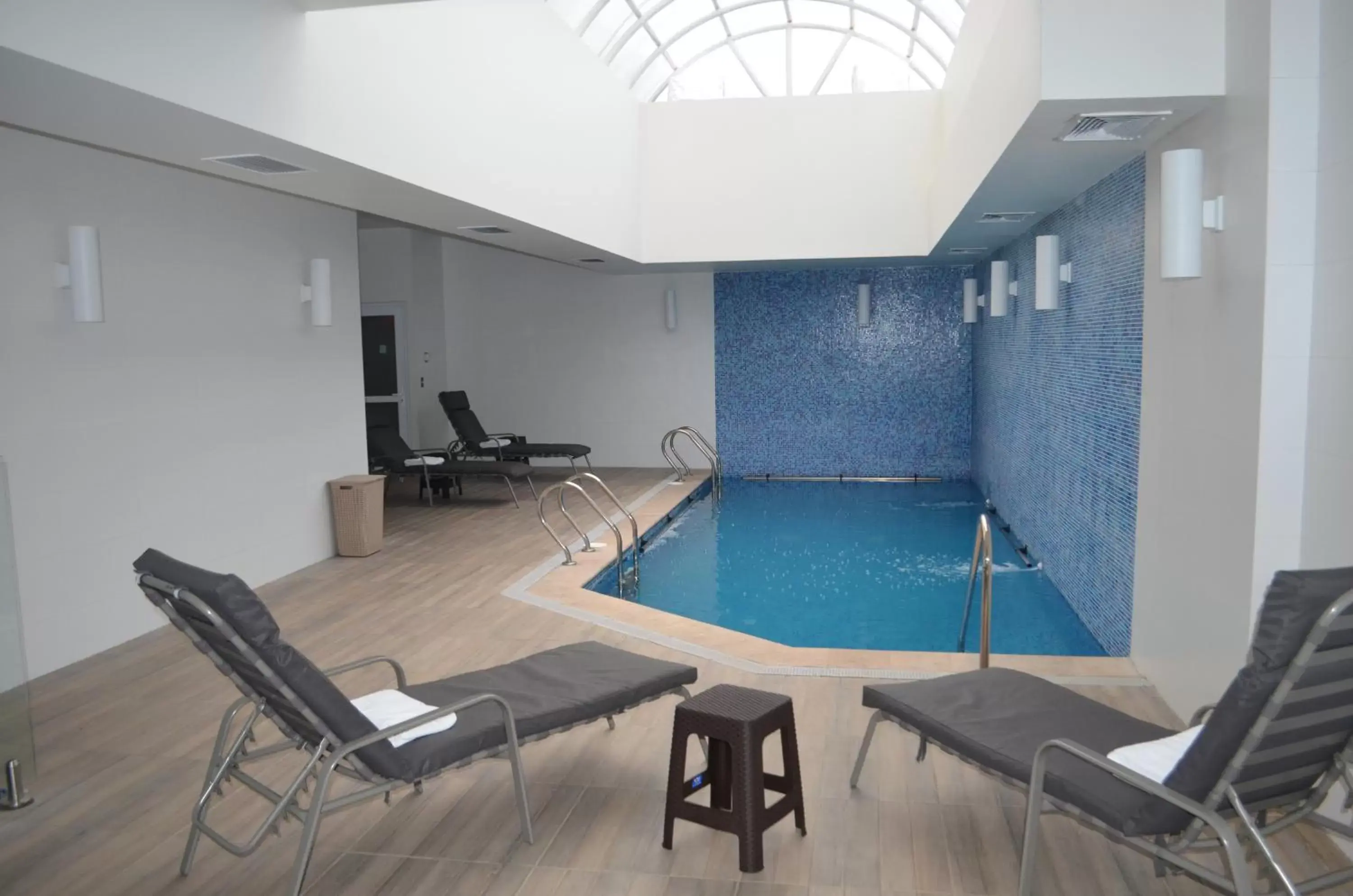 Swimming Pool in Hotel Diego de Almagro Curicó