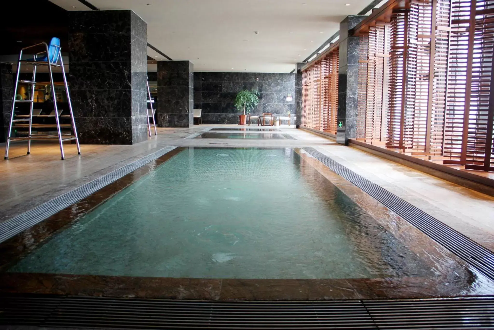 Swimming Pool in Crowne Plaza Hefei, an IHG Hotel