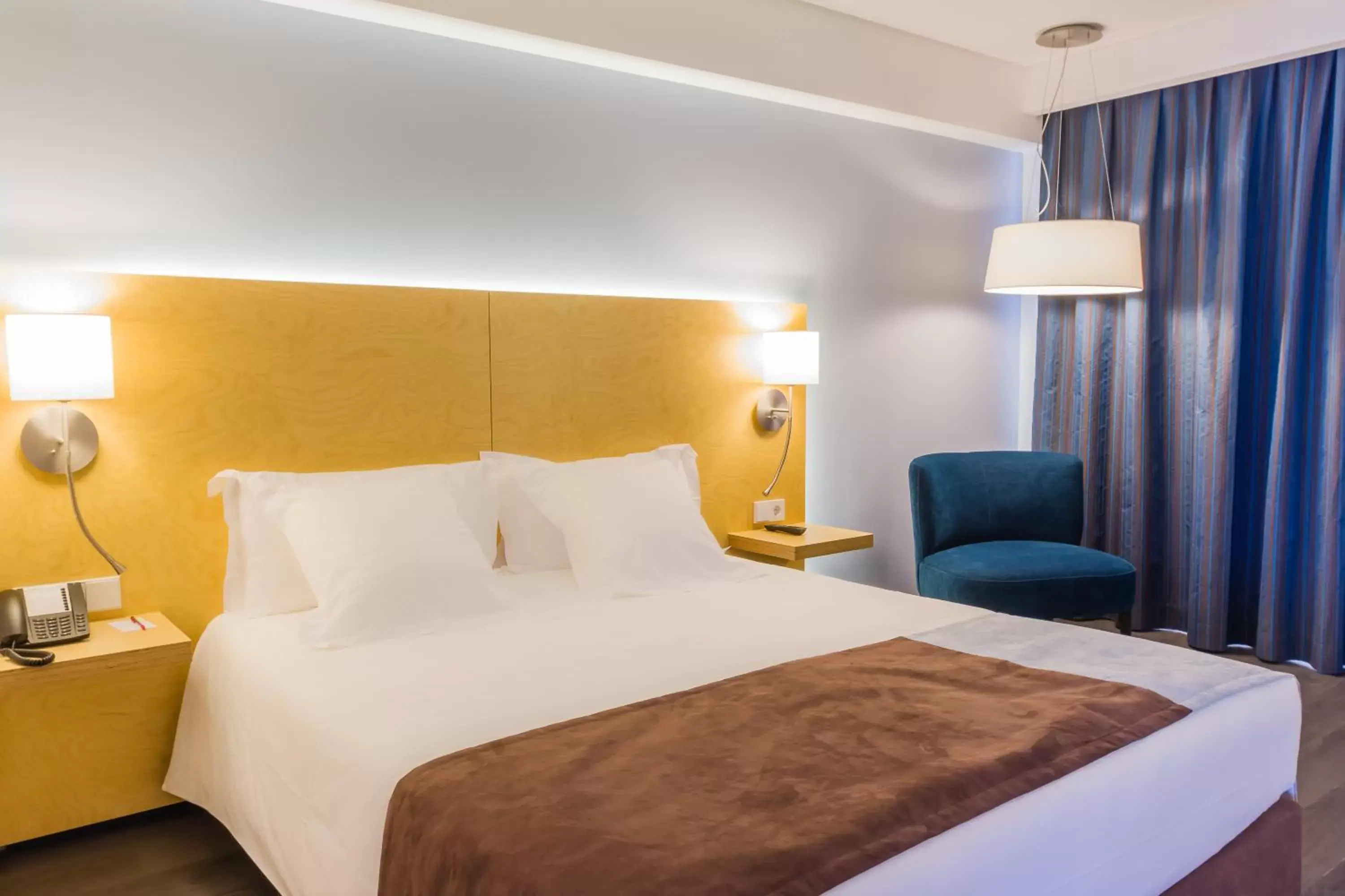 Bedroom, Bed in Hotel Mercure Braga Centro
