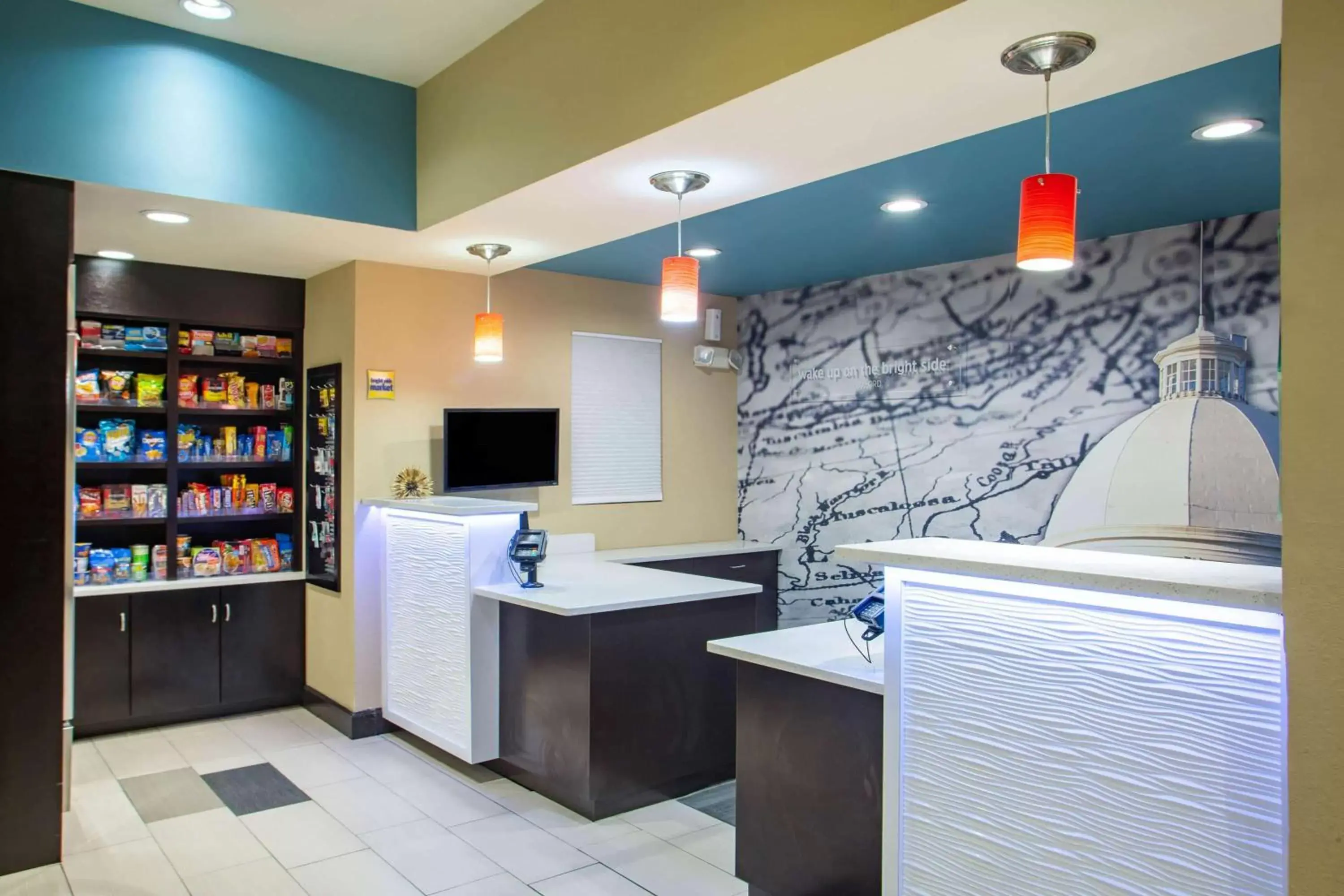 Lobby or reception in La Quinta by Wyndham Oxford - Anniston