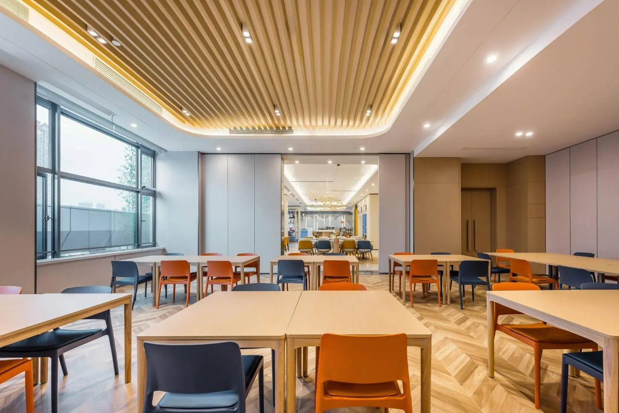 Restaurant/places to eat in Holiday Inn Express Jiangmen East Station by IHG Restaurant/places to eat in Holiday Inn Express Jiangmen East Station by IHG